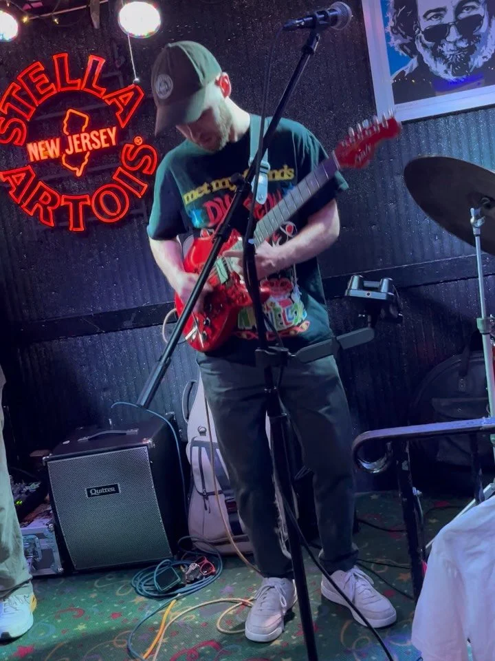 Plenty of heavier Dead vibes from the very fun @crickets_and_cicadas last night. Just a crushing performance. Sonic energy.

No keyboards, no problem. Lotta guitars, lotta jams. Their interpretation of the Dead songbook has attitude and intensity. &l