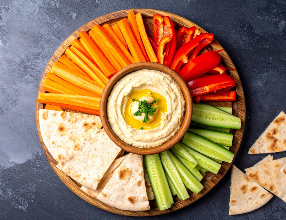 Hummus and vegetables; a healthy snack