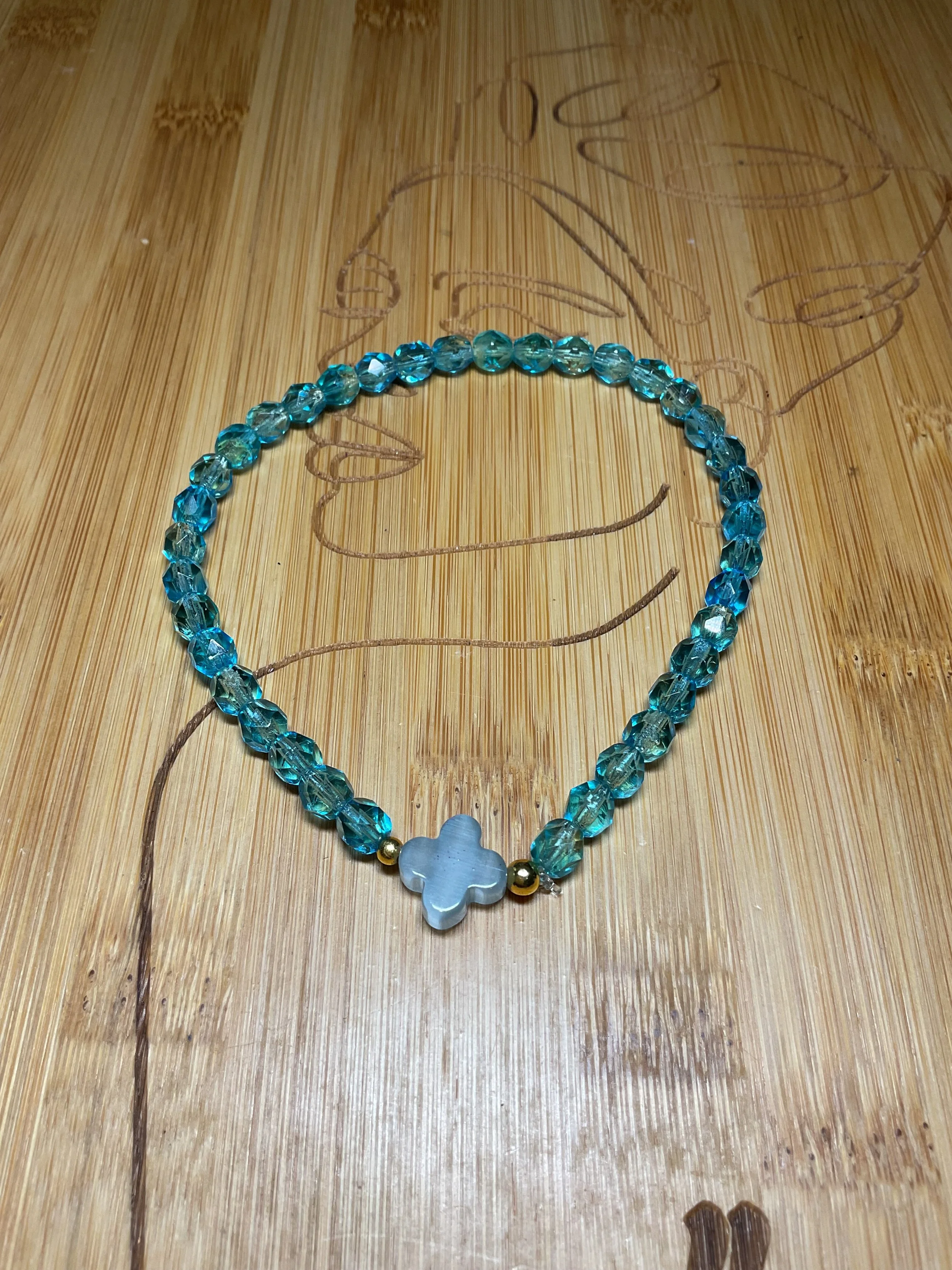 Enchanted Clover Stretch Anklet