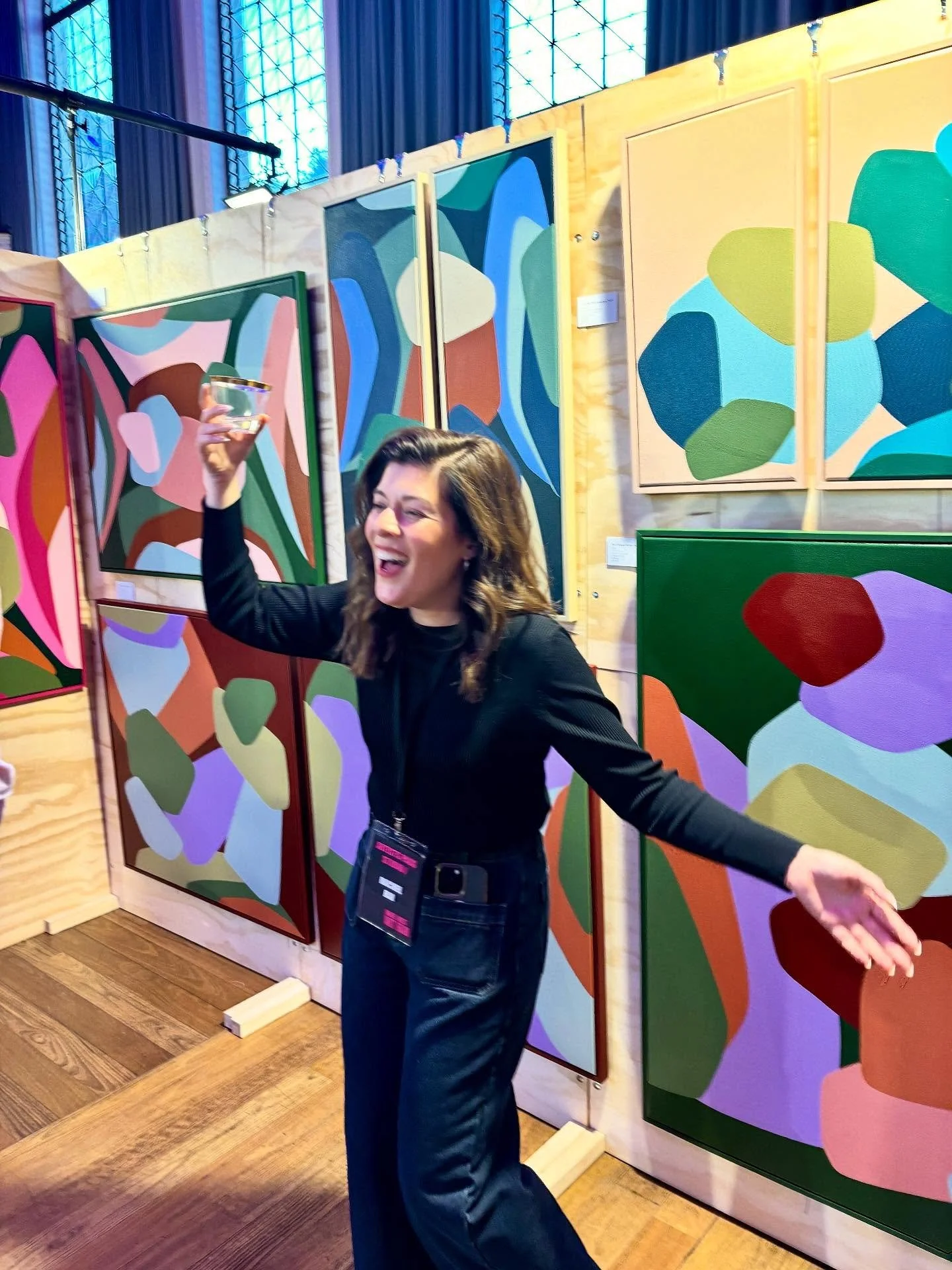 Baby&rsquo;s first Art Fair.
Day one complete! 
See you tomorrow?!

#williamstowntownhall #innerwestartfair #melbourneart #australianartist #minimalstyle #interiordesign #midcenturymodern #abstractart #contemporaryart #artfair