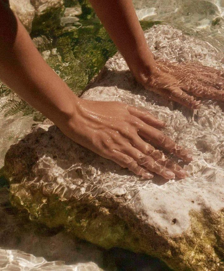 Where the noise fades and the ritual begins.
Heat. Cold. Stillness.
A reset your body remembers long after you leave. ⚡️🐚

#bathhaus #bathhauscronulla #bathhausrecovery #sydneyrecovery #sydneycoldplunge