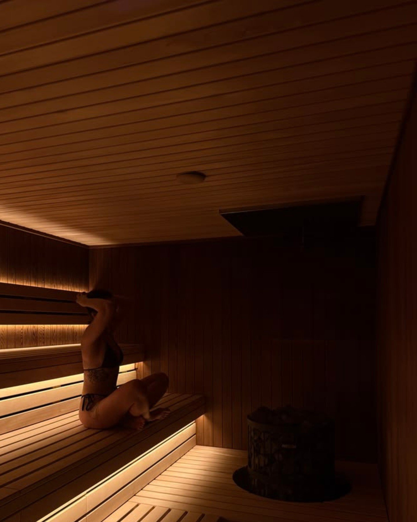 Slow heat, still mind ✨

BOOK NOW | LINK IN BIO 

#bathhaus #bathhauscronulla #bathhausrecovery #sydneyrecovery #sydneycoldplunge