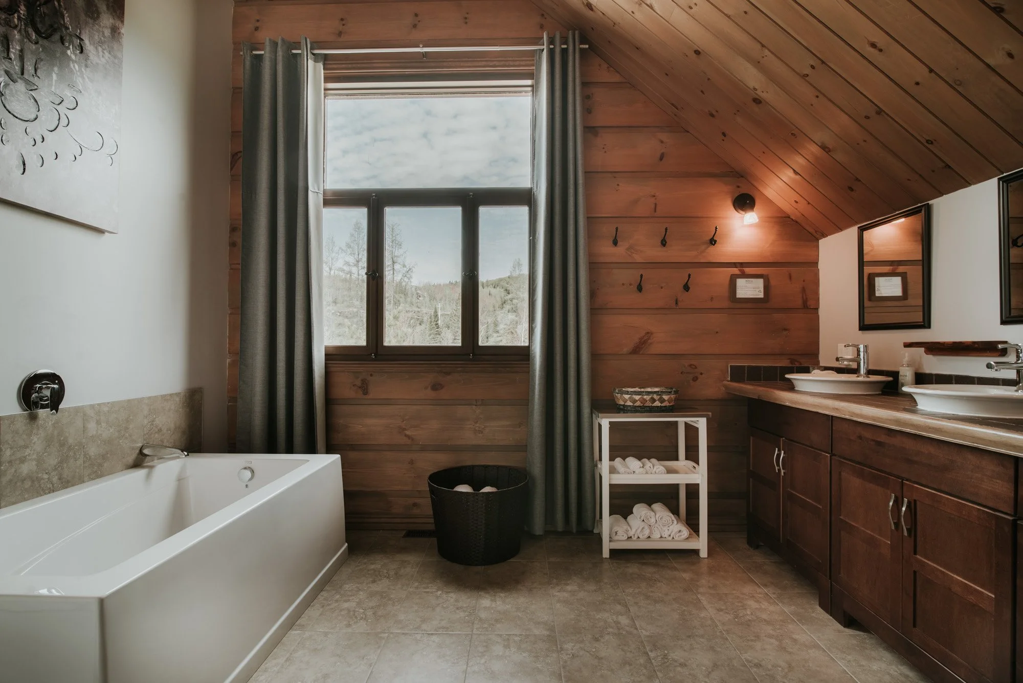 20180605083819-inukshuk-salle-de-bain-4-web.jpg