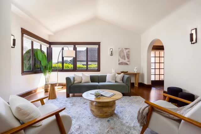 When design meets purpose 🏡✨
.
.
.
📸: @garyrunzwyld
#luminastaging #homestaging #bayareastaging #homedecorinspo
