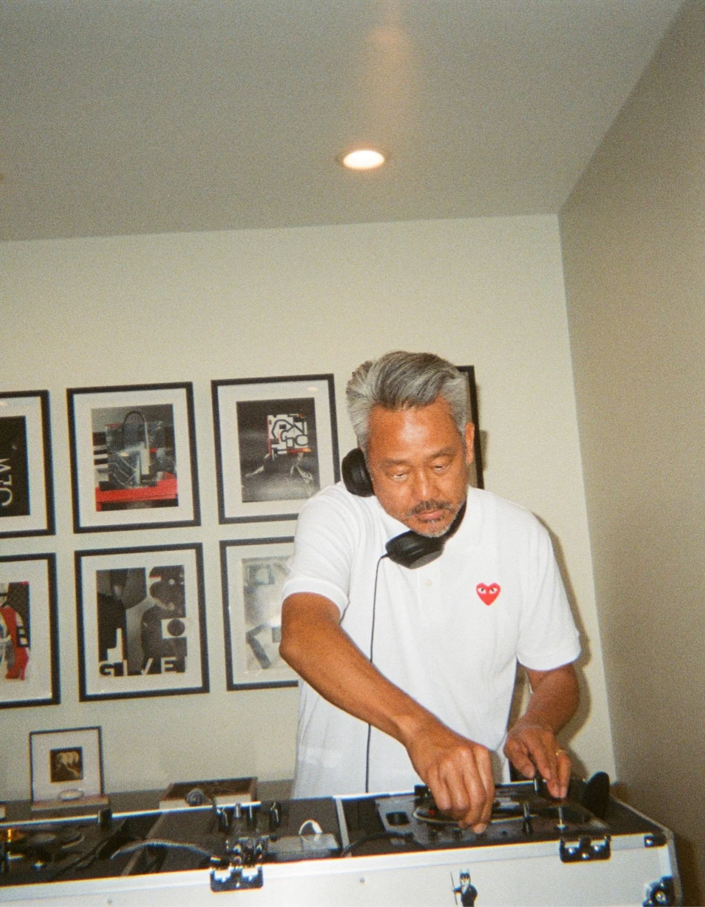 Our exhibition Meditations on Color opened with an evening shaped not only by the work on view, but also by the atmosphere we created together. Here&rsquo;s a look at @mister.kiyo setting the rhythm of the night alongside shared drinks and charcuteri