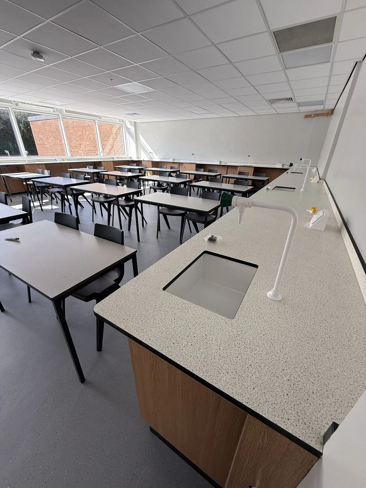 Howden School Science Lab M&amp;E Refurbishment
