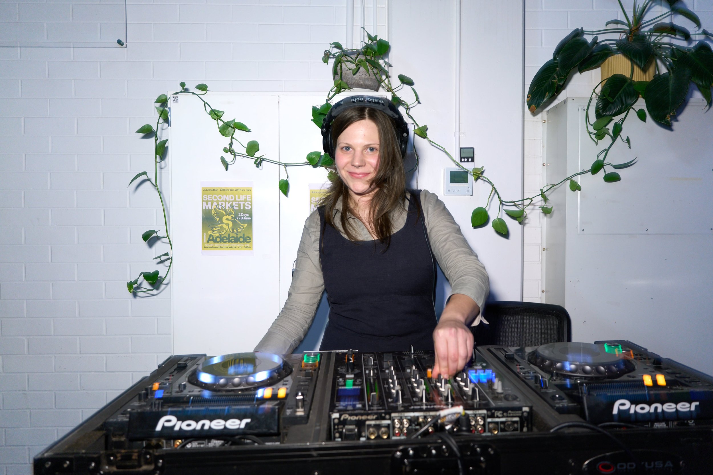 20250607_DSC01315_Second life markets at ACE gallery.JPG