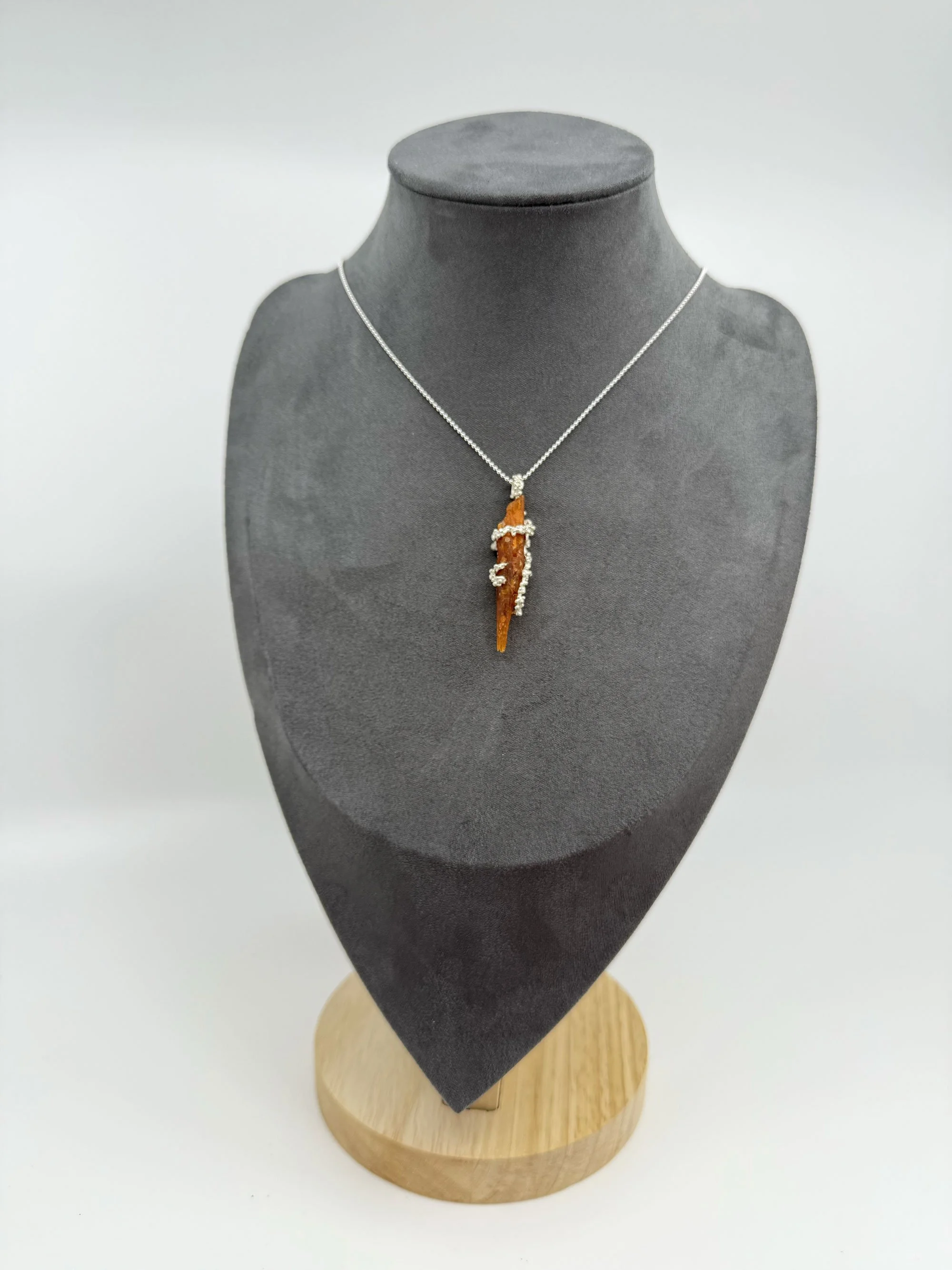 Anna-Bagnall-Jewellery-hand-crafted-eco-conscious-silver-necklace.jpg
