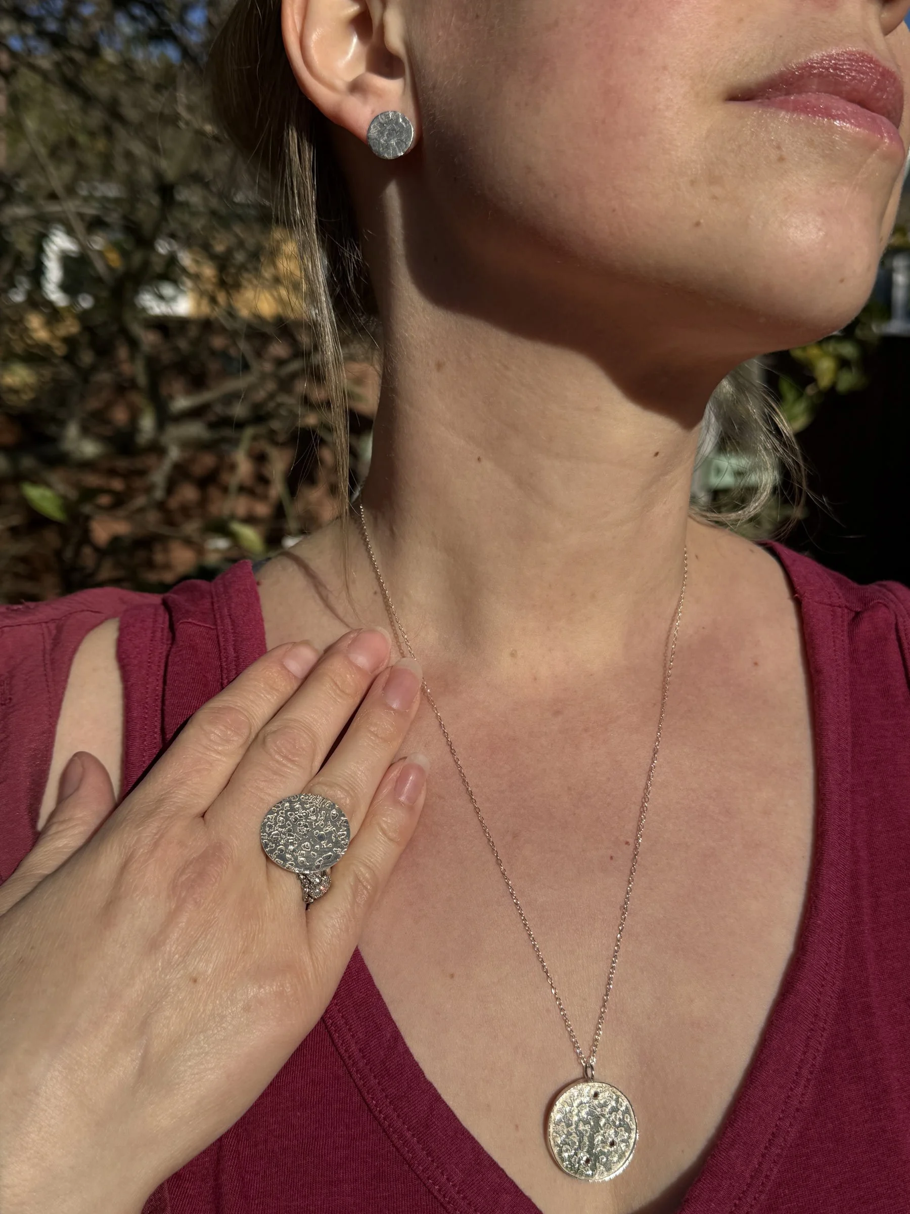 necklace-ring-set-silver-textured-ocean-lovers-jewellery.jpg