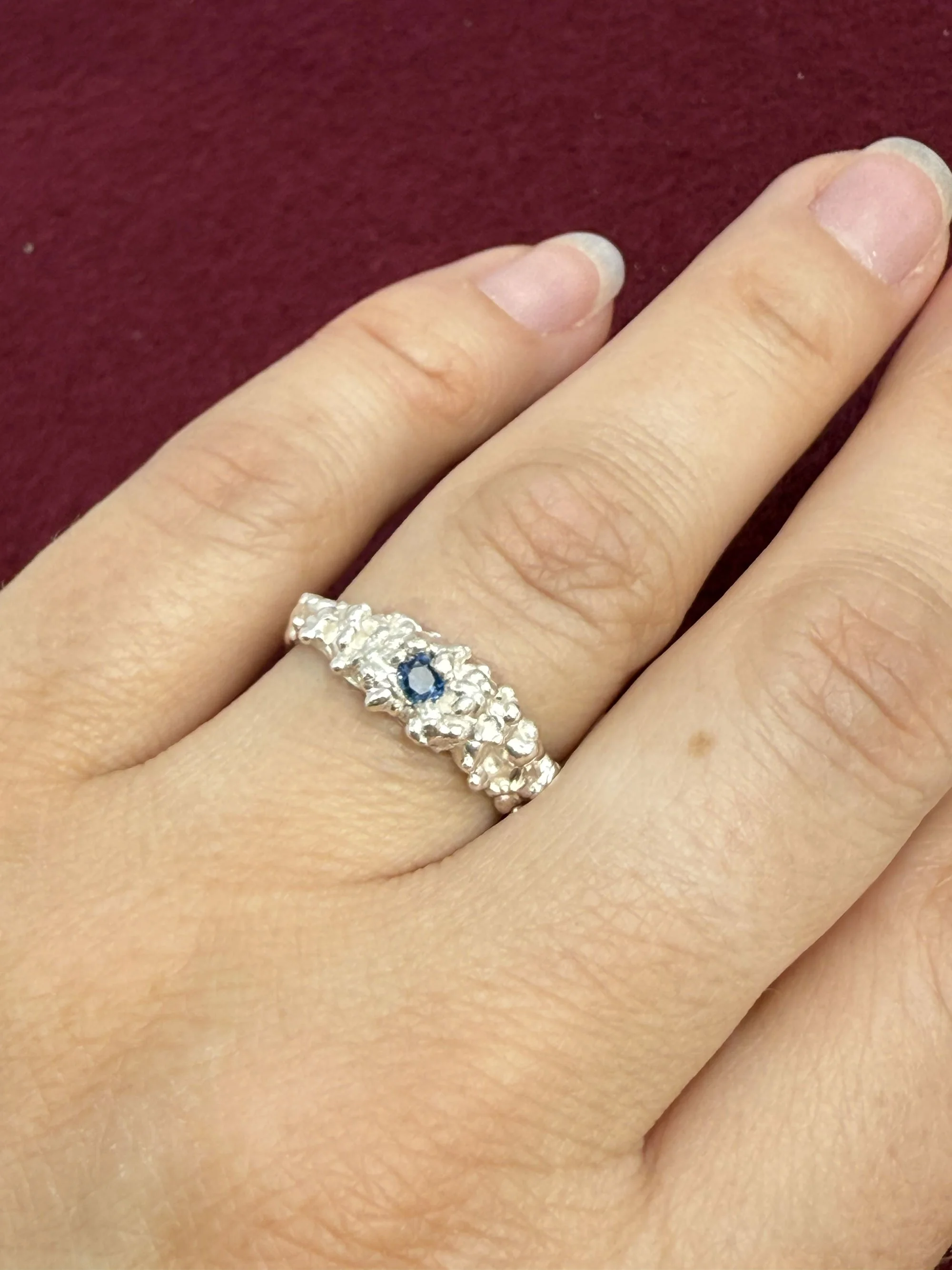 organic-wedding-gemstone-blue-sapphire-ring-Anna-Bagnall-jewellery.jpg