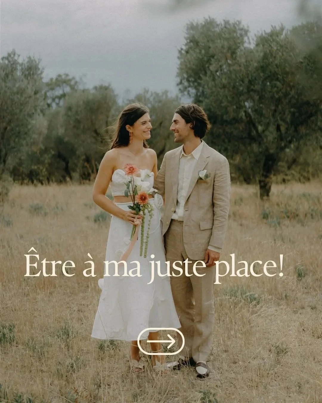 Je m&rsquo;approche doucement.
Je m'&eacute;carte.
Je cherche cet endroit invisible o&ugrave; je ne d&eacute;range pas,
o&ugrave; je peux simplement &ecirc;tre l&agrave;.
C&rsquo;est souvent &agrave; cet endroit
que les choses vraies apparaissent.

?