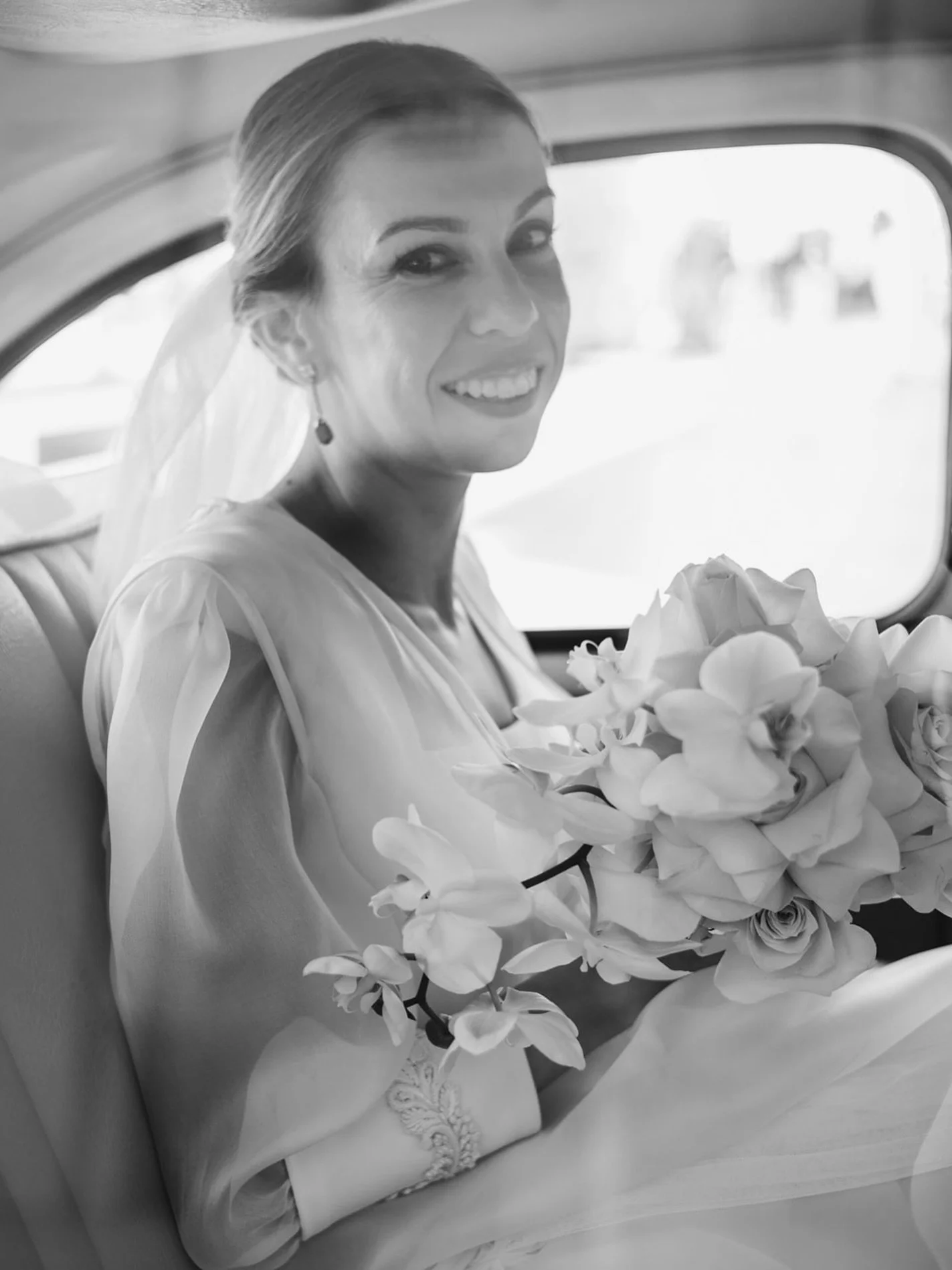 La elegancia m&aacute;s pura se refleja en la sonrisa de Paula Pardo en el d&iacute;a de su boda. Un momento lleno de luz, delicadeza y emoci&oacute;n que guardar&aacute; para siempre en su memoria. En Moret Joyeros nos emociona ser parte de historia