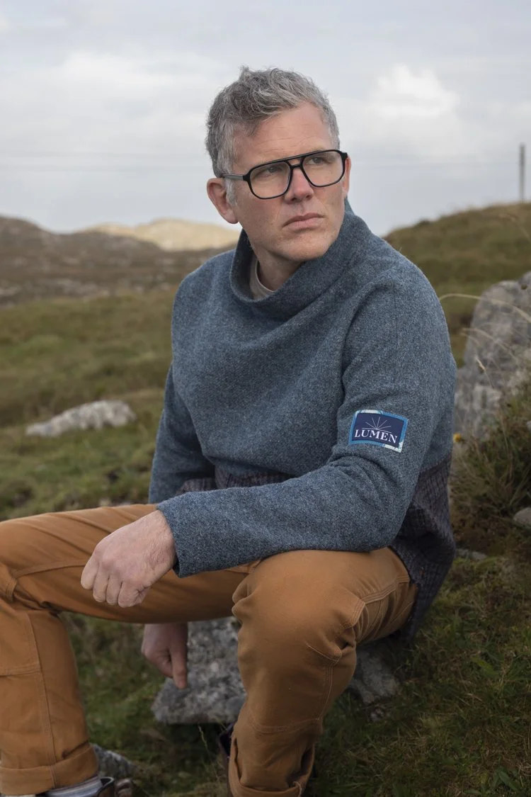 11. lumen-designs-harris-tweed-smock-lochan-2-tone-750px.jpg
