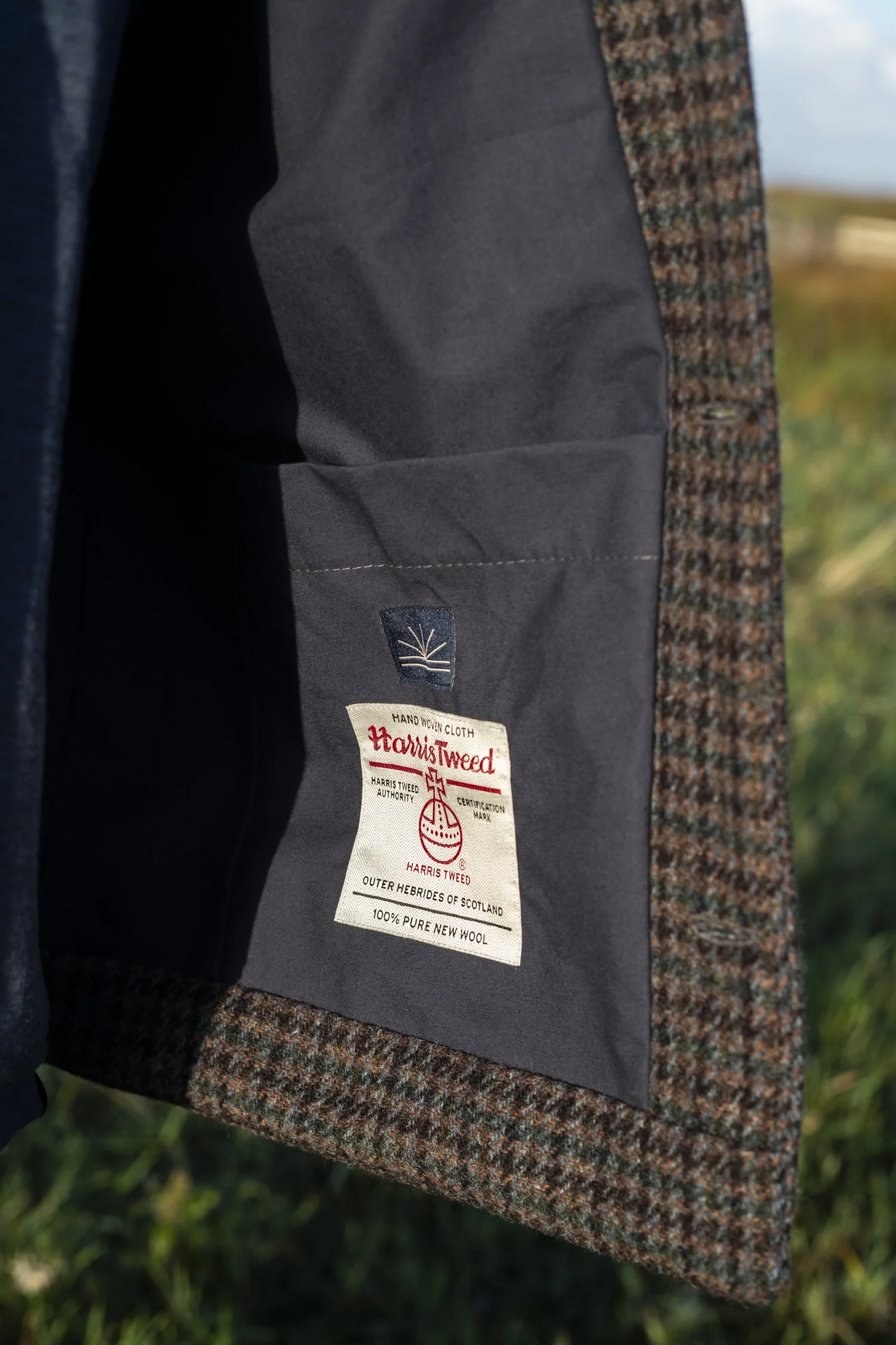 14. lumen-designs-harris-tweed-jacket-houndstooth-1500px.jpg