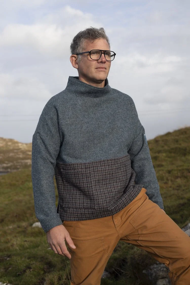 8. lumen-designs-harris-tweed-smock-lochan-2-tone-750px.jpg