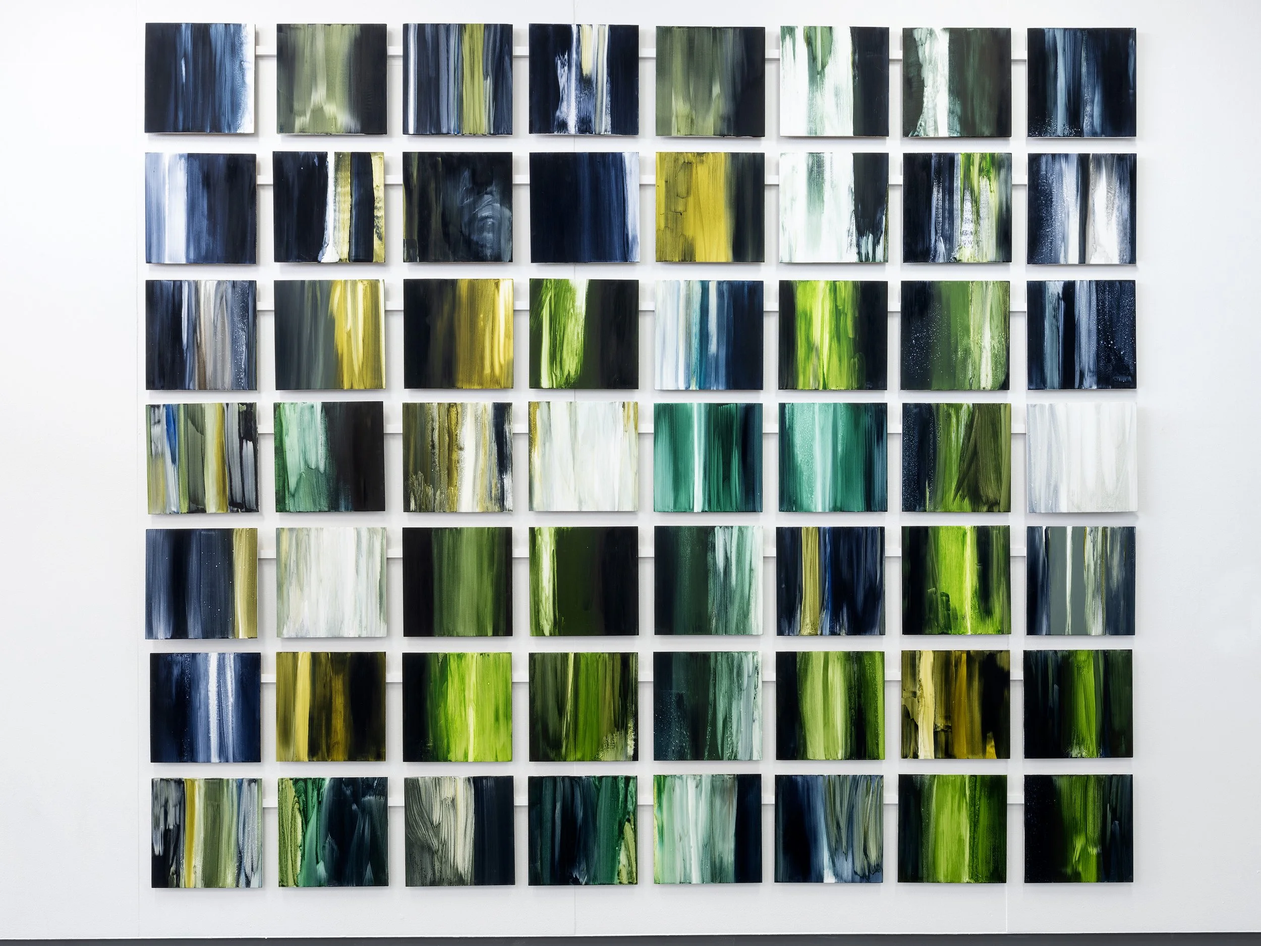 Natural Arch (installation view), 2023, Acrylic on marine ply, 280 x 320cm. 
Photography: Carl Warner.