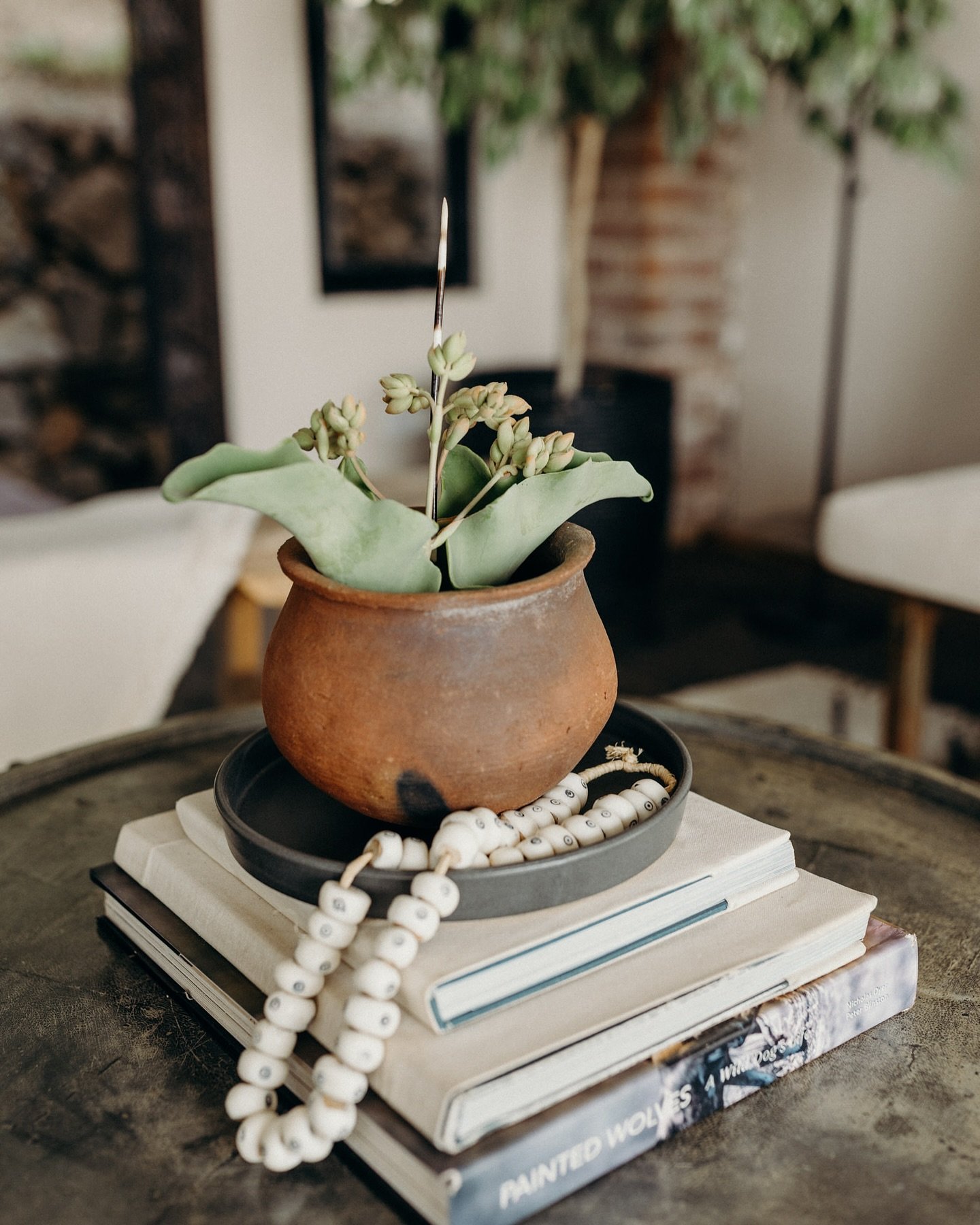 We are so glad,we found this place. We loved everything from the architecture and the interior design of the house. The sunset view was worthy and it made us want to wake up early for the sunrise. We will definitely be coming again. (Airbnb guest rev