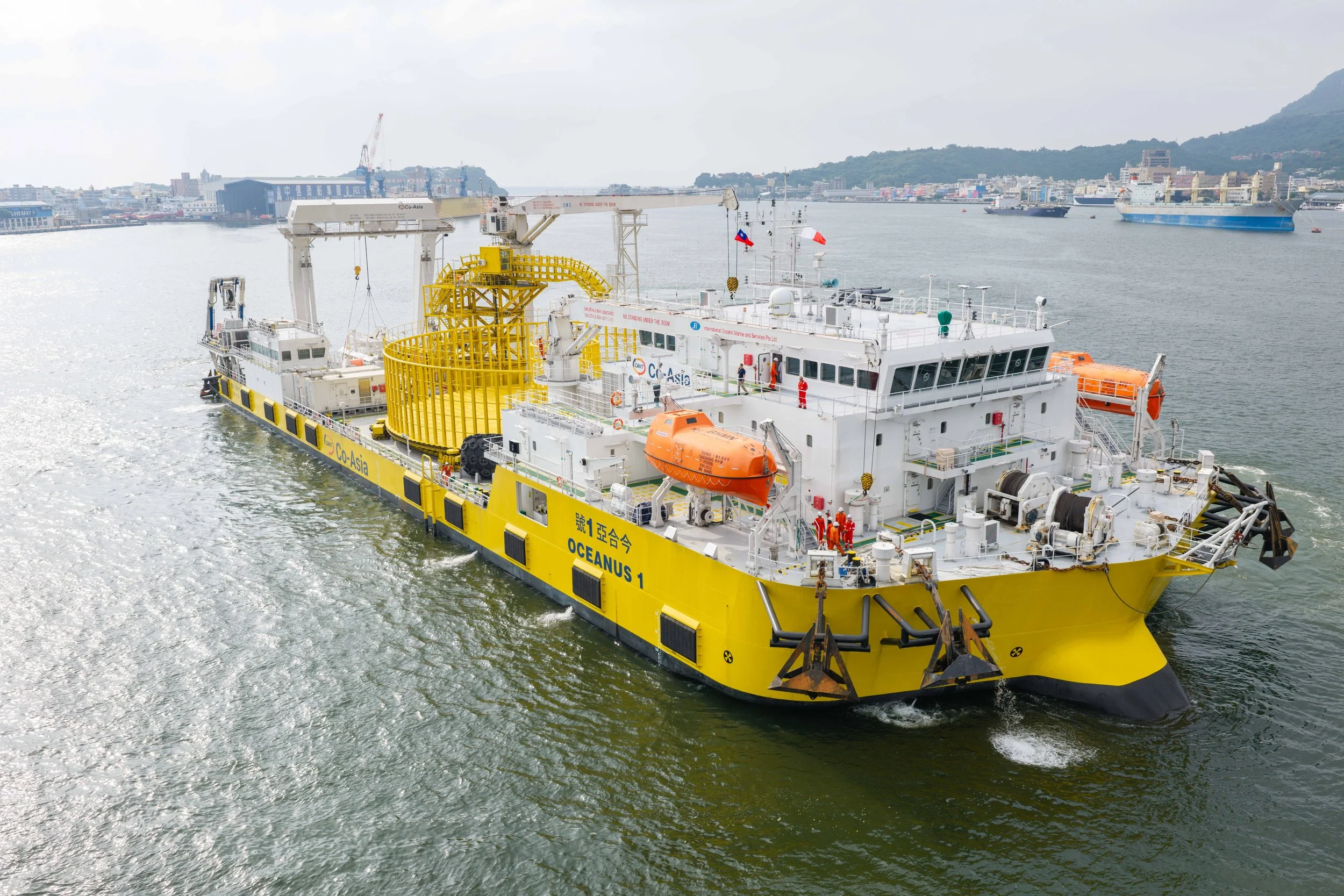 ATE Energy's Oceanus 1 enters service for offshore cable operations, managed by Synergy