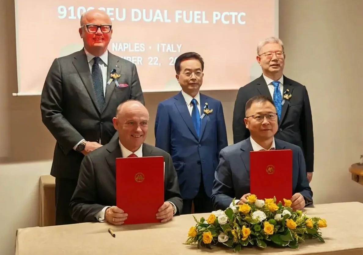 Höegh Autoliners and China Merchants sign landmark Aurora Class contract