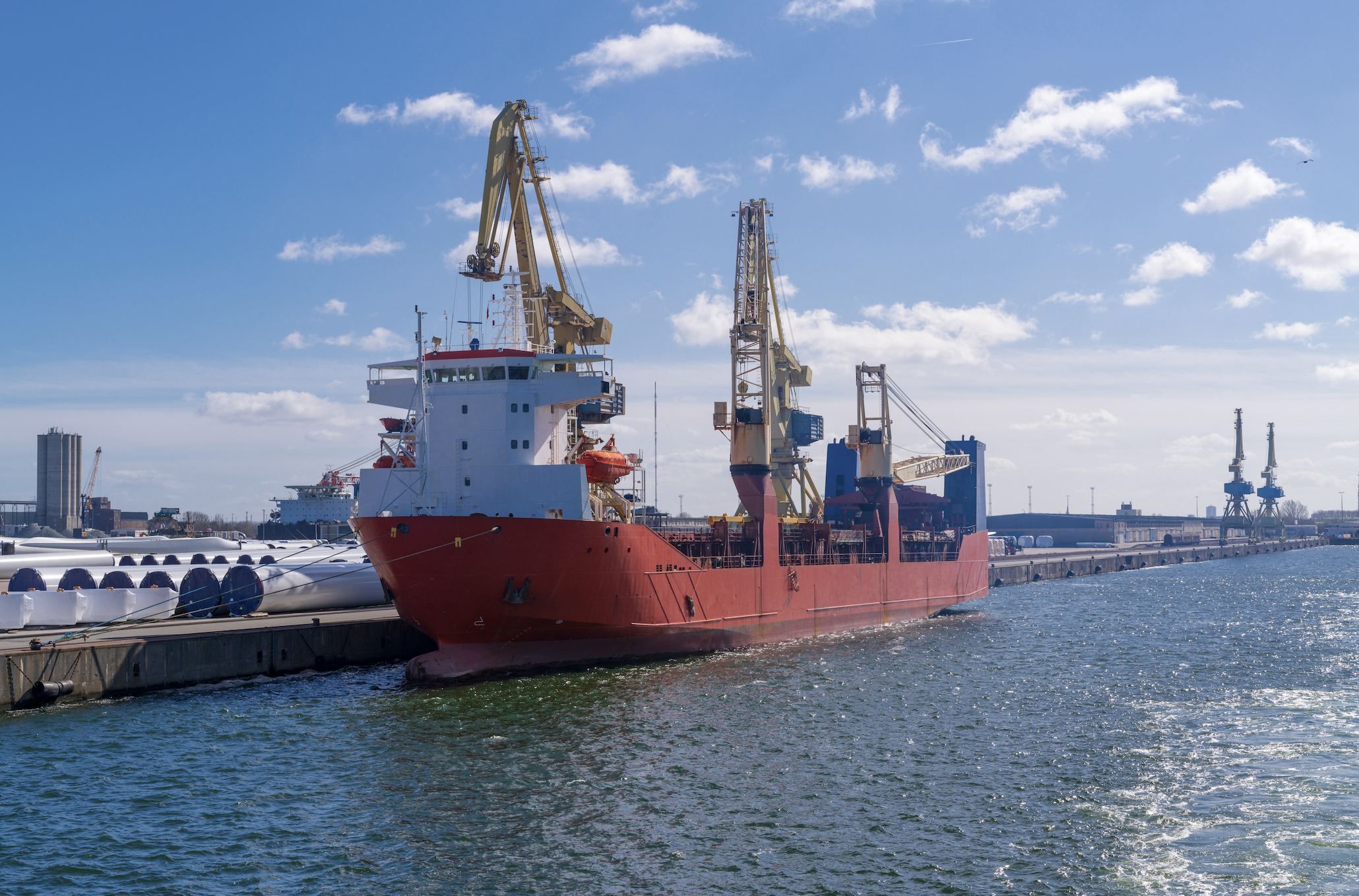 IACS publishes Recommendation on Onboard Lifting Equipment