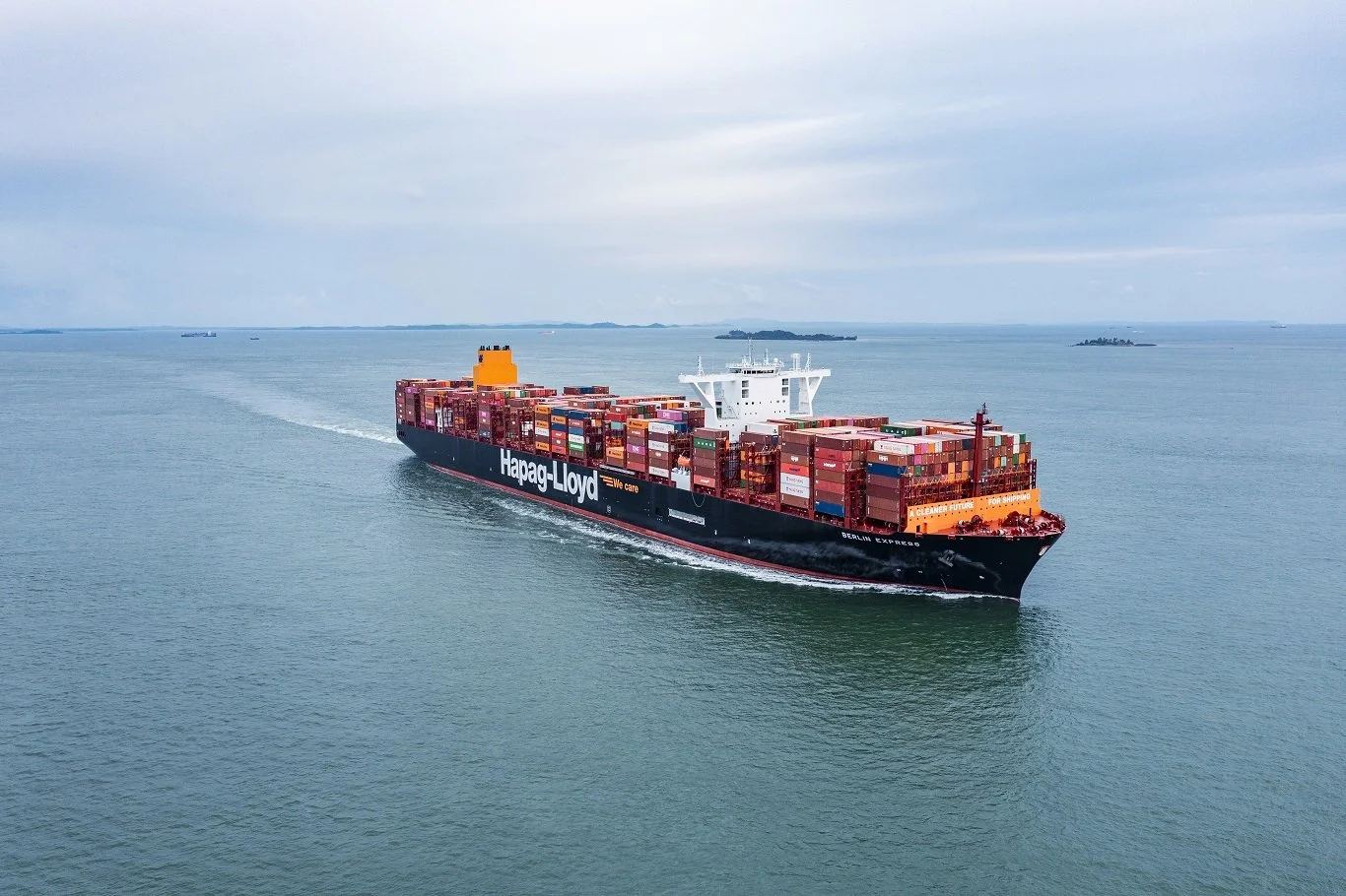 Hapag-Lloyd commits to fleetwide Inmarsat NexusWave&nbsp;roll-out