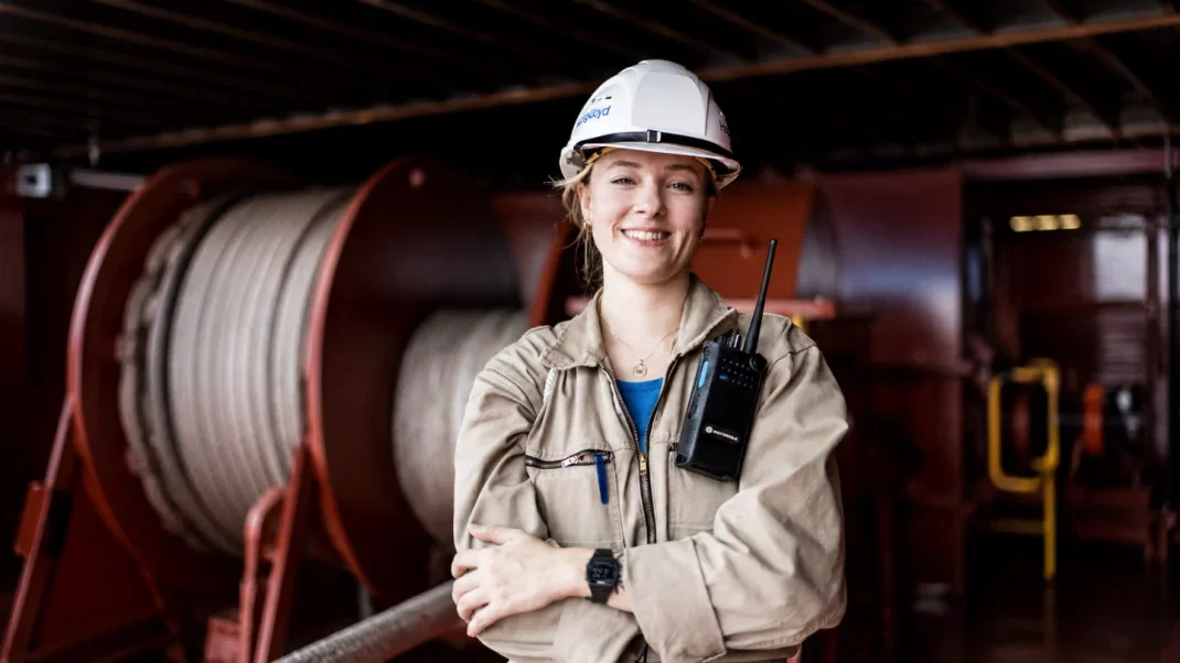 Hapag-Lloyd launches ‘Shefarer Program’ to promote women at sea