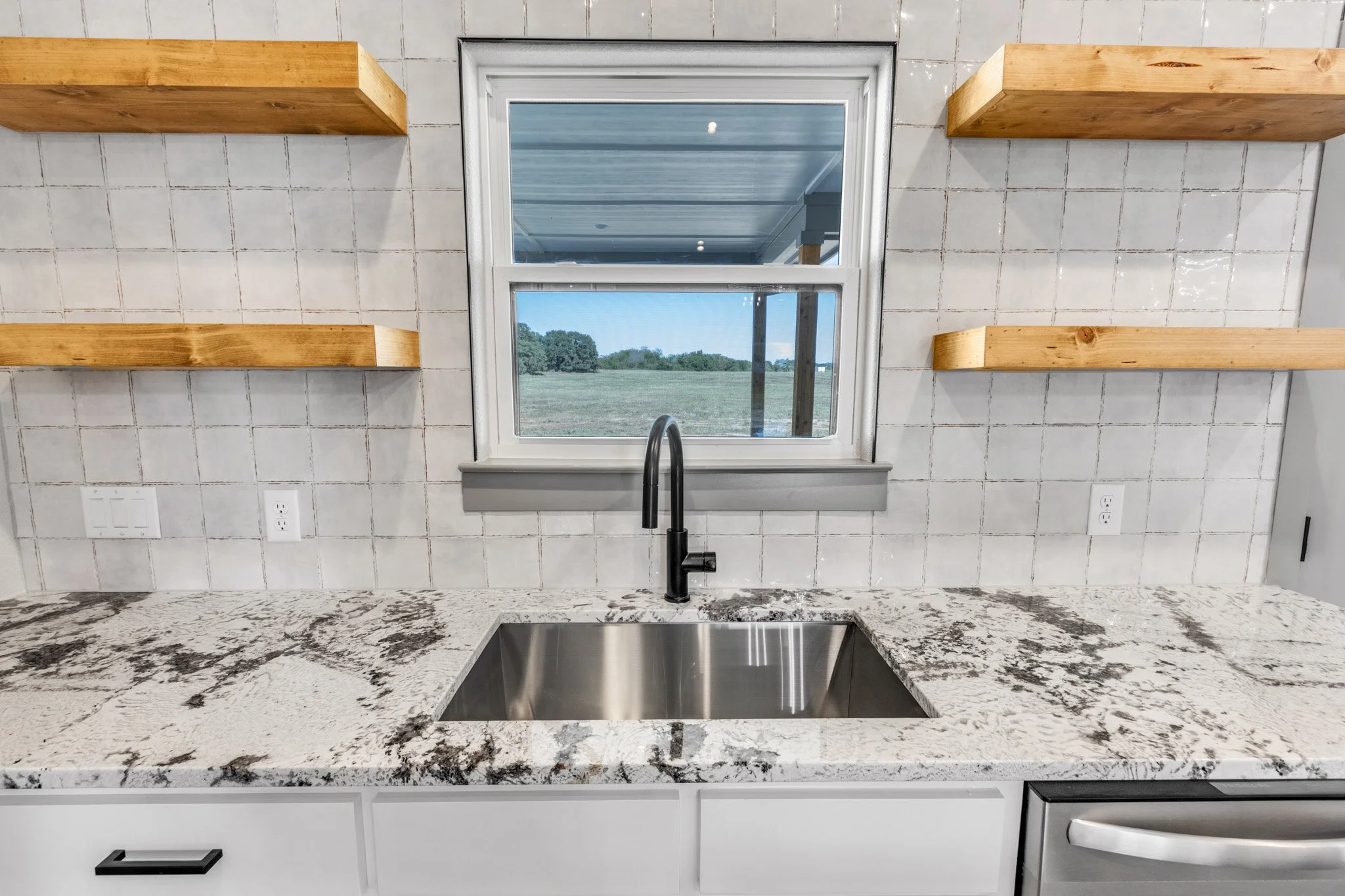 Kitchen 6.jpg