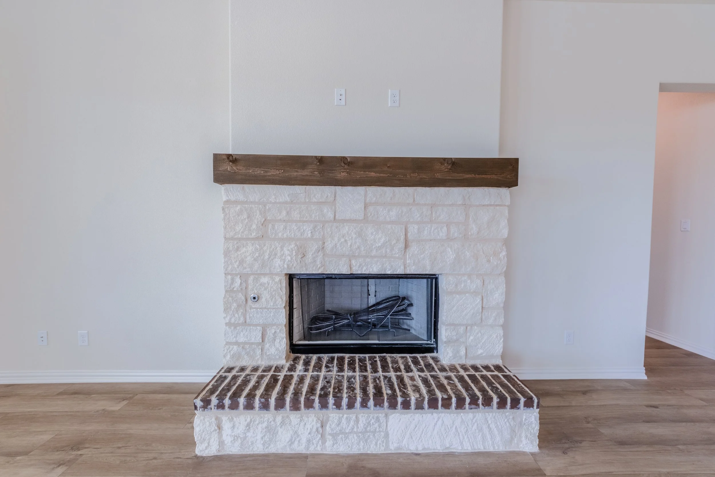 “Professional HDR real estate interior and exterior photography and video tours in the DFW area, showcasing properties with clarity and impact.”