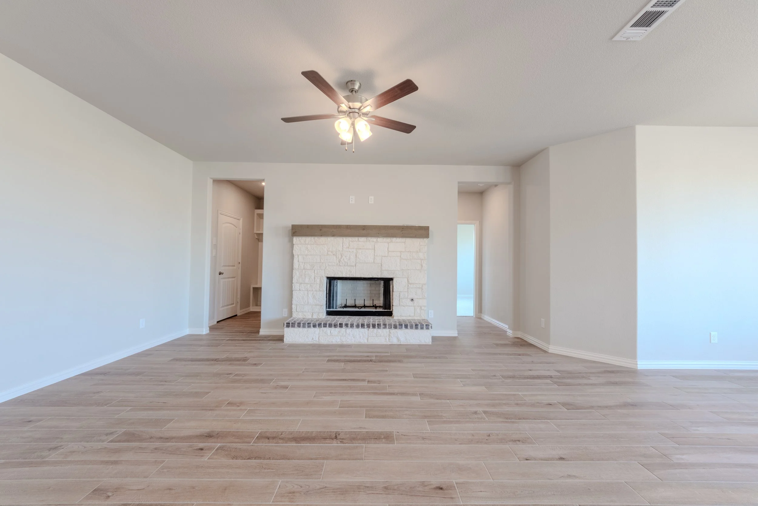 “Professional HDR real estate interior and exterior photography and video tours in the DFW area, showcasing properties with clarity and impact.”