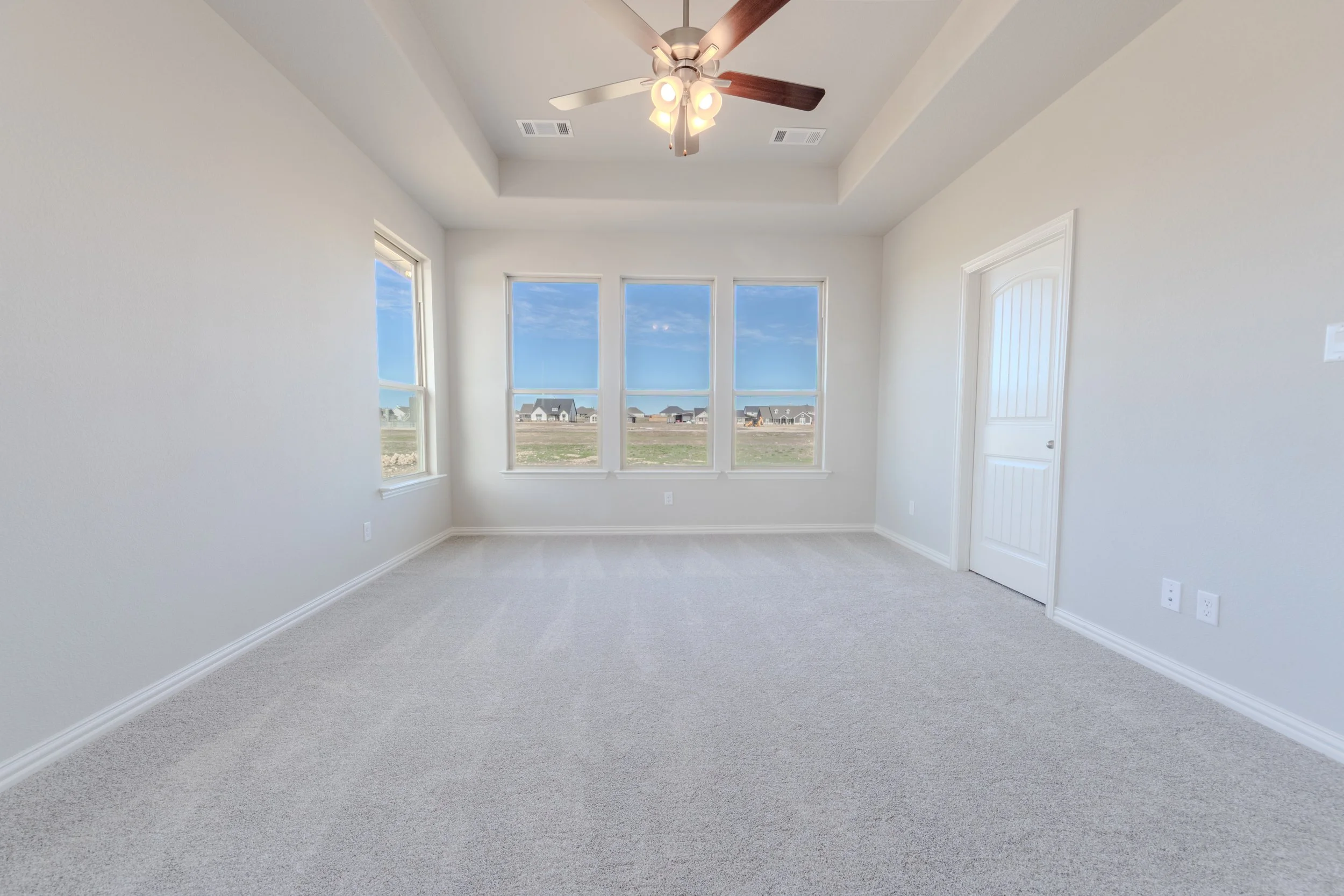 “Professional HDR real estate interior and exterior photography and video tours in the DFW area, showcasing properties with clarity and impact.”