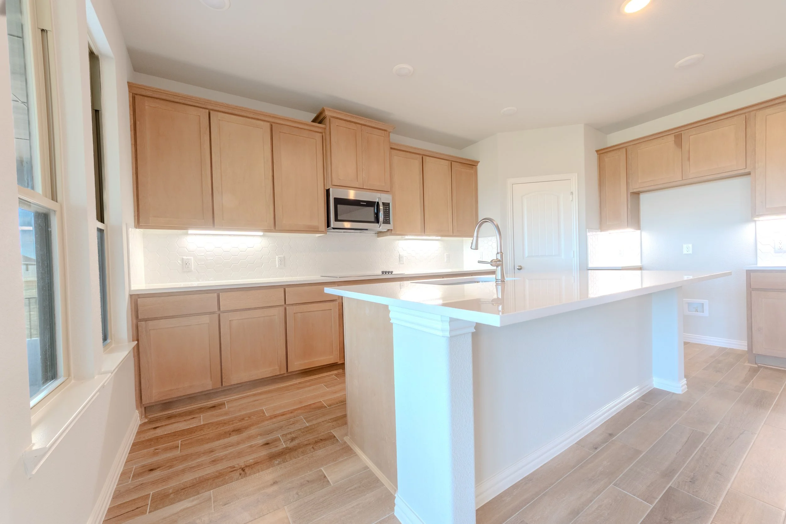 “Professional HDR real estate interior and exterior photography and video tours in the DFW area, showcasing properties with clarity and impact.”