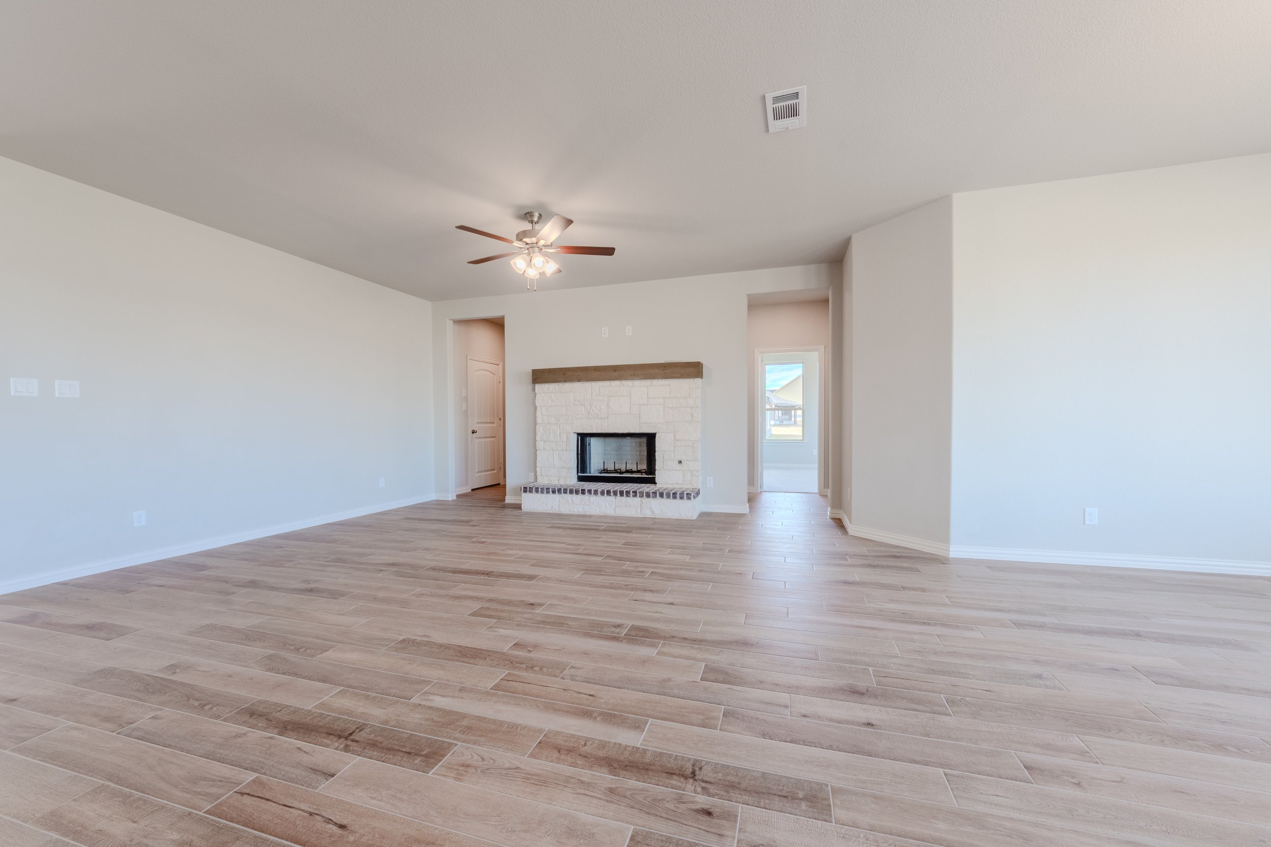 “Professional HDR real estate interior and exterior photography and video tours in the DFW area, showcasing properties with clarity and impact.”