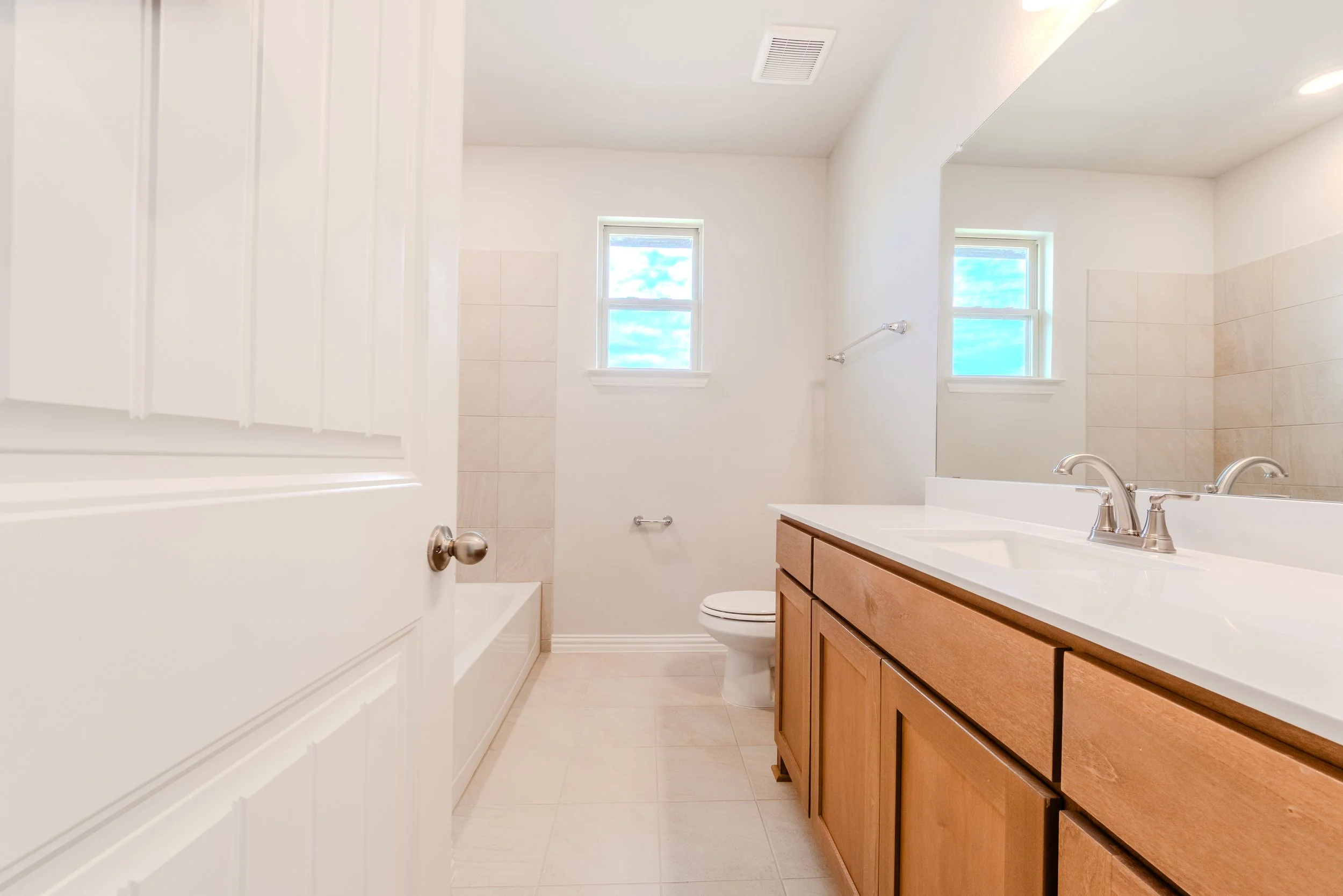 “Professional HDR real estate interior and exterior photography and video tours in the DFW area, showcasing properties with clarity and impact.”