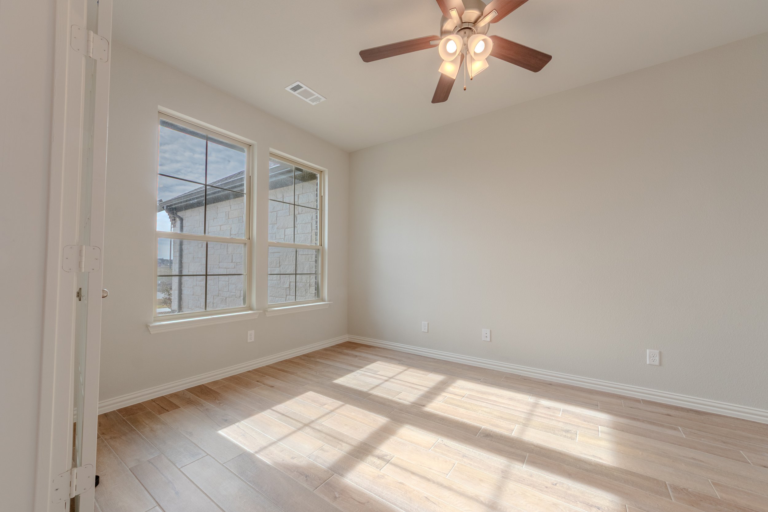 “Professional HDR real estate interior and exterior photography and video tours in the DFW area, showcasing properties with clarity and impact.”