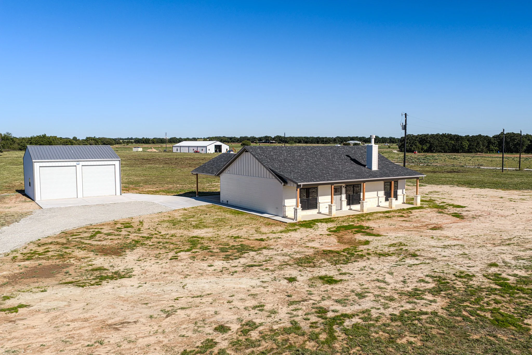 Exterior 26.jpg