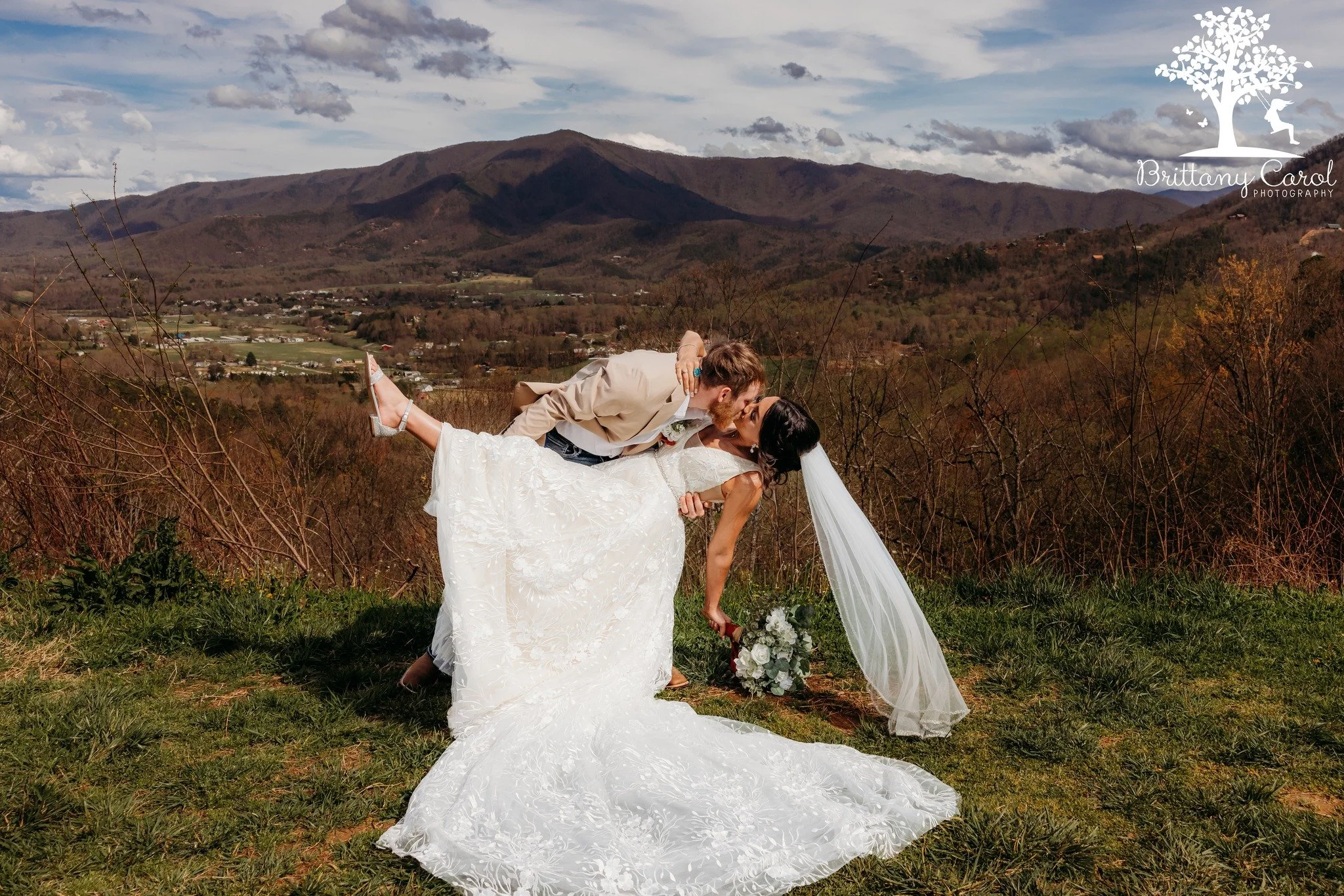 BigKahunaBrittanyCarolPhotographyBrideGinaFerguson5.jpg