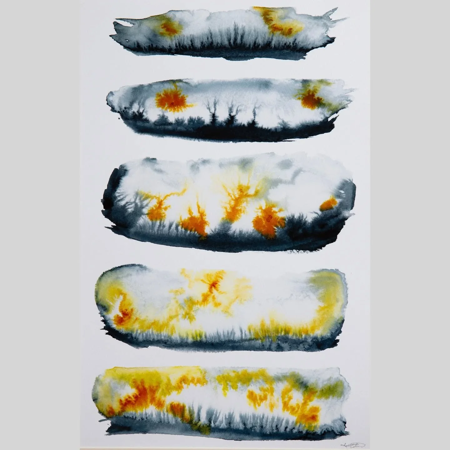 It was quite a nice surprise to find this print 'Slow Winter Burn' 12x18 (image 1) by @kellyedwardsart at the 'A7' exhibit @arbor.gallery.  Now in my growing collection of works (image -2). 

3 - Kelly Edwards in front of one wall of 5x7's

6 - So ni