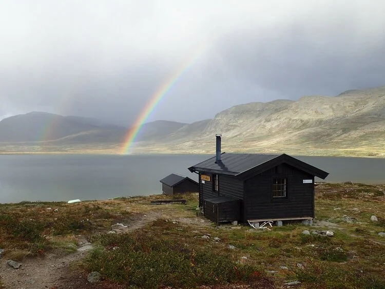 Fjellstyrehytter og korona