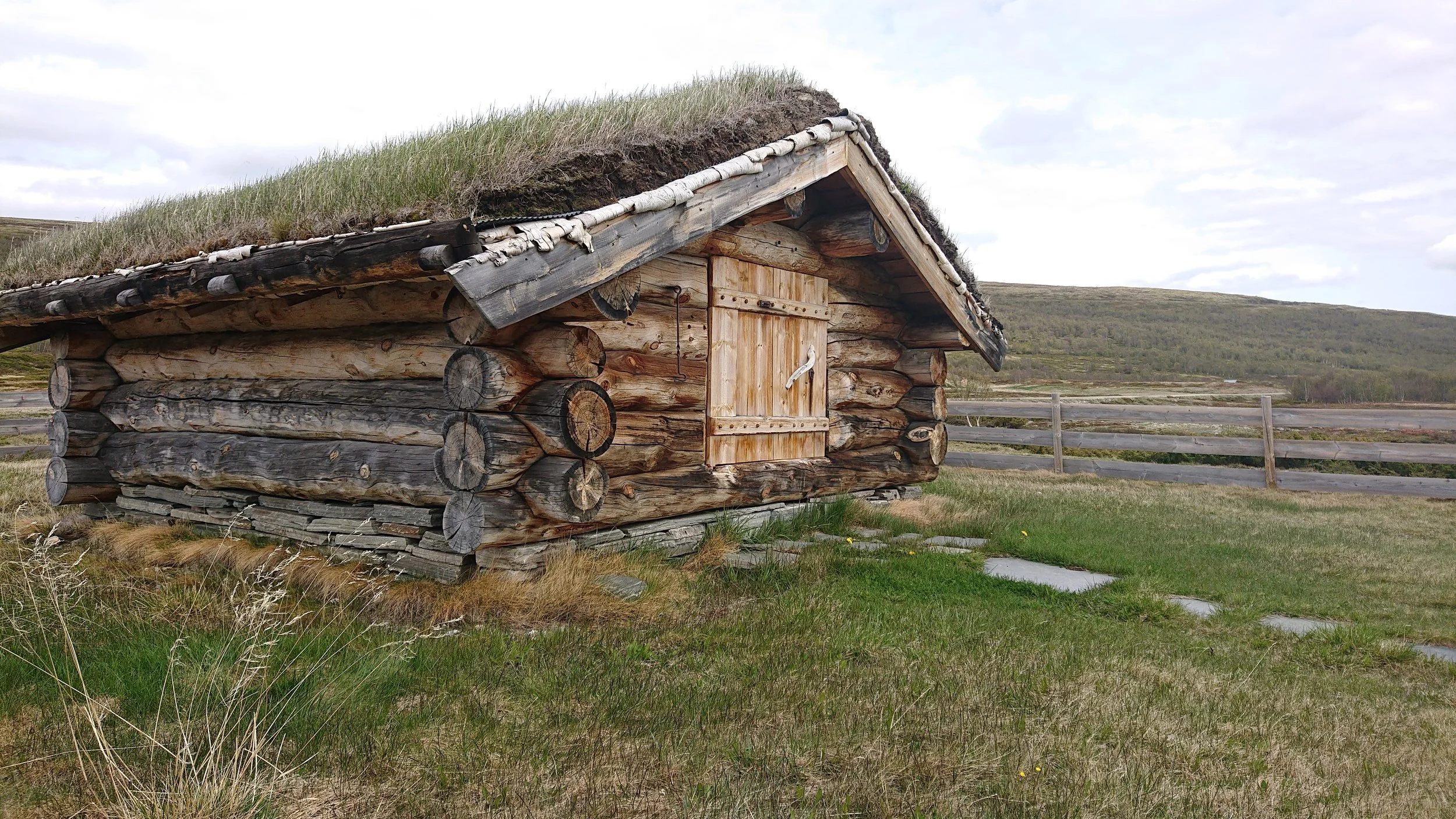 Barthbua Grimsdalen – med informasjon om registreringer og funn etter tidligere tiders fangst og aktivitet i Grimsdalen