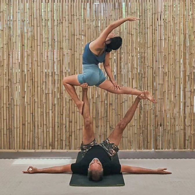acro yoga teacher training 50 hours thailand koh phangan for beginners 6.jpeg