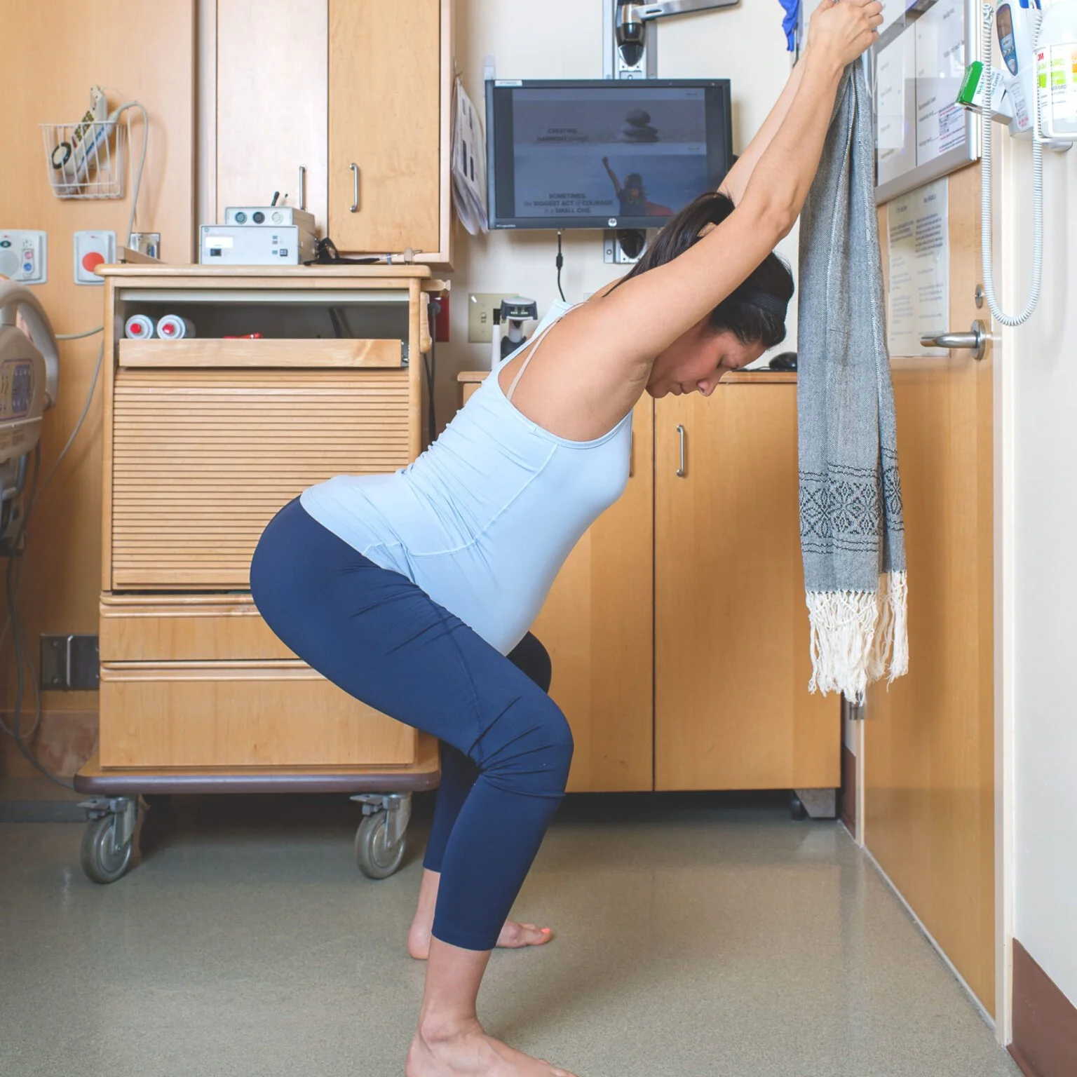 Why Rebozo Belongs in Birth: 5 Reasons I Use It 