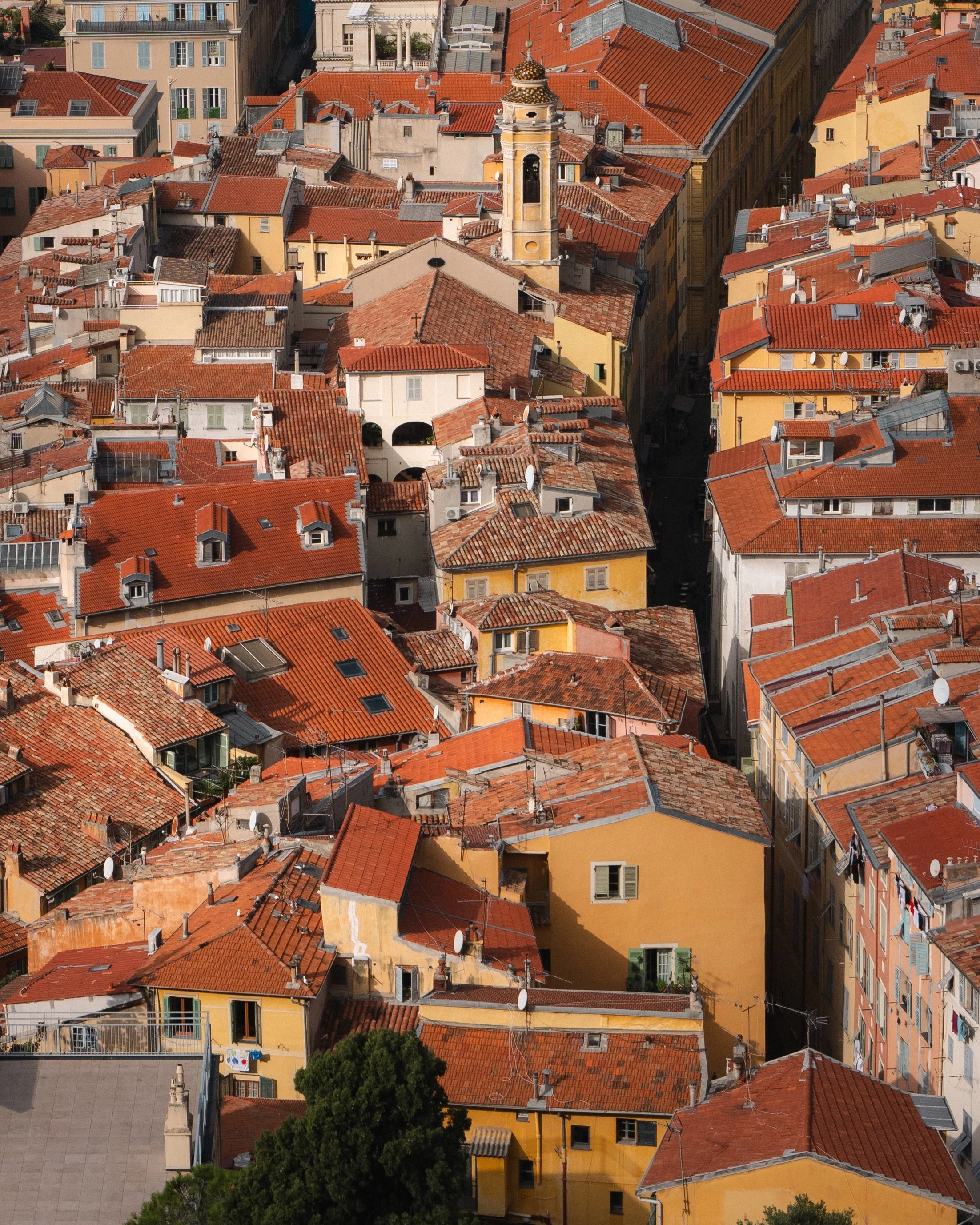 Houses-in-Nice-France.jpg
