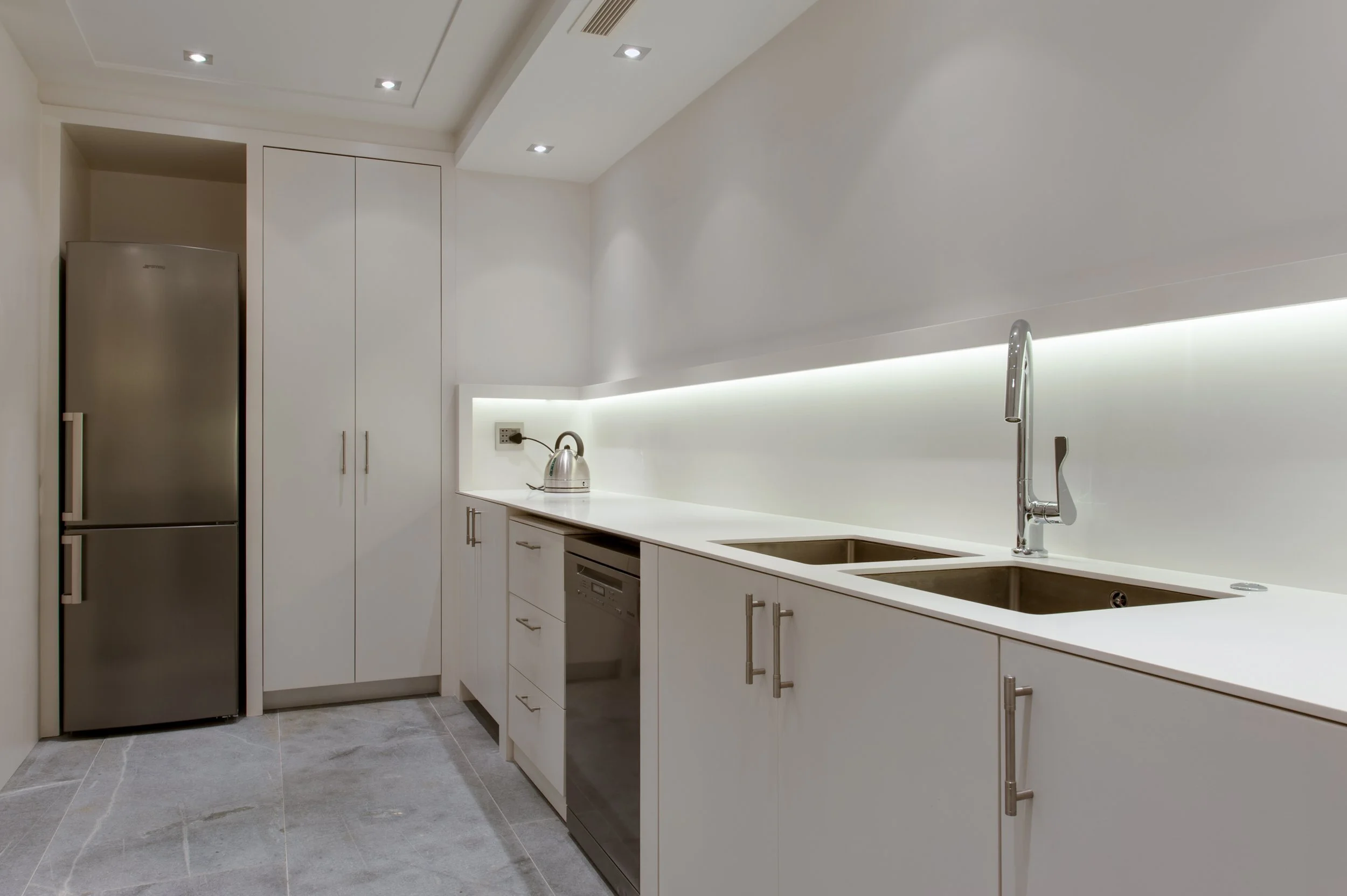 silvester apartment - scullery #3.jpg