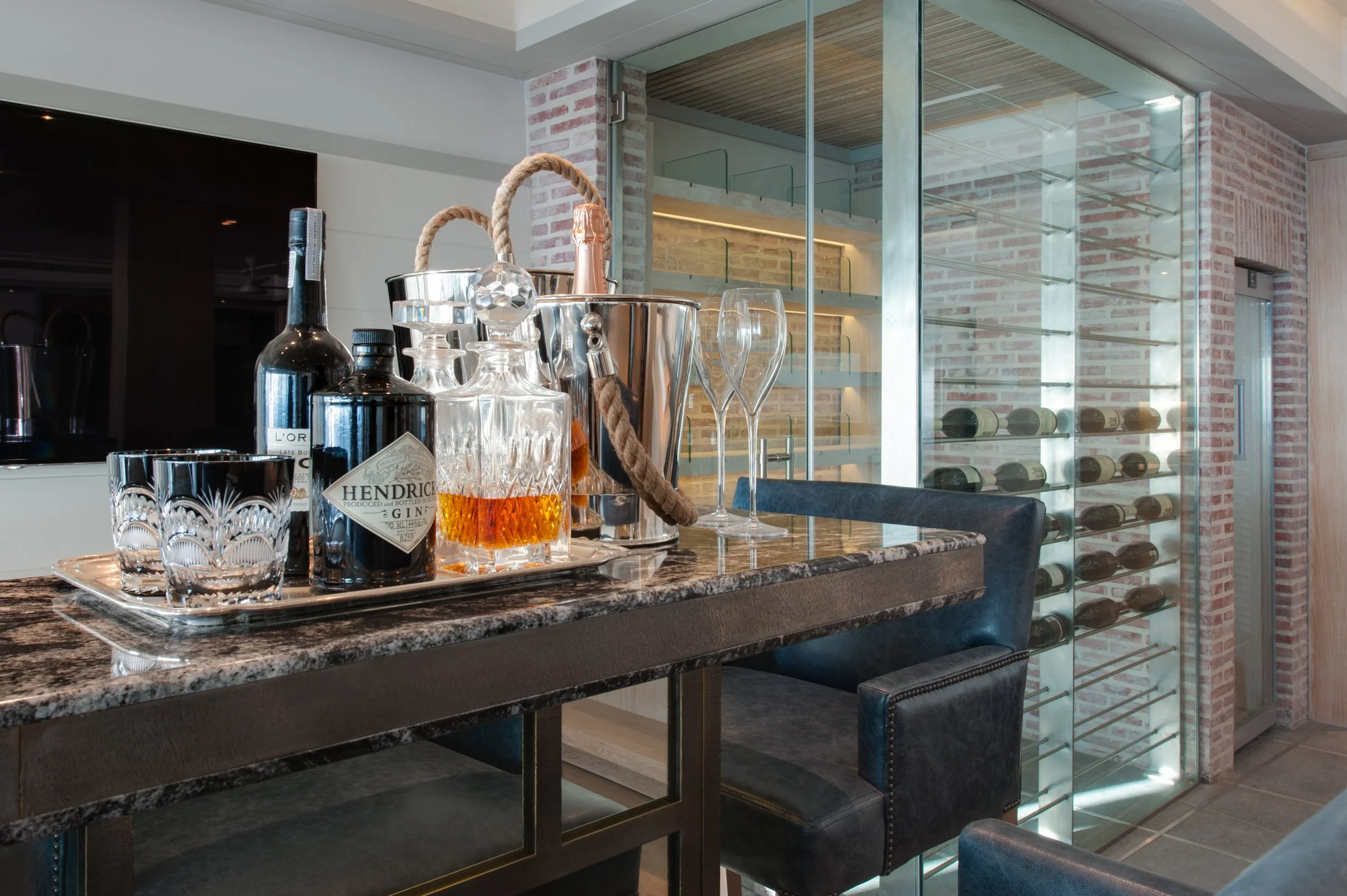 silvester apartment - bar area #1.jpg