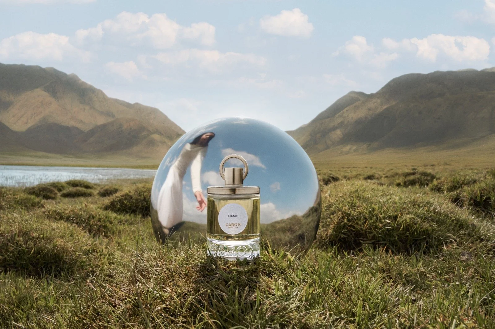 Caron Parfums — Photo: Ismaël Moumin — Baci Management team: Hair & Make up Axelle Jérina