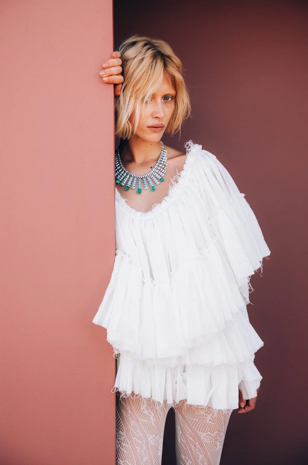 Harpers Bazaar Taïwan x Cartier — Photo: Alex Dobé — Baci Management team: Hairstylist Julien Gonzalez 
