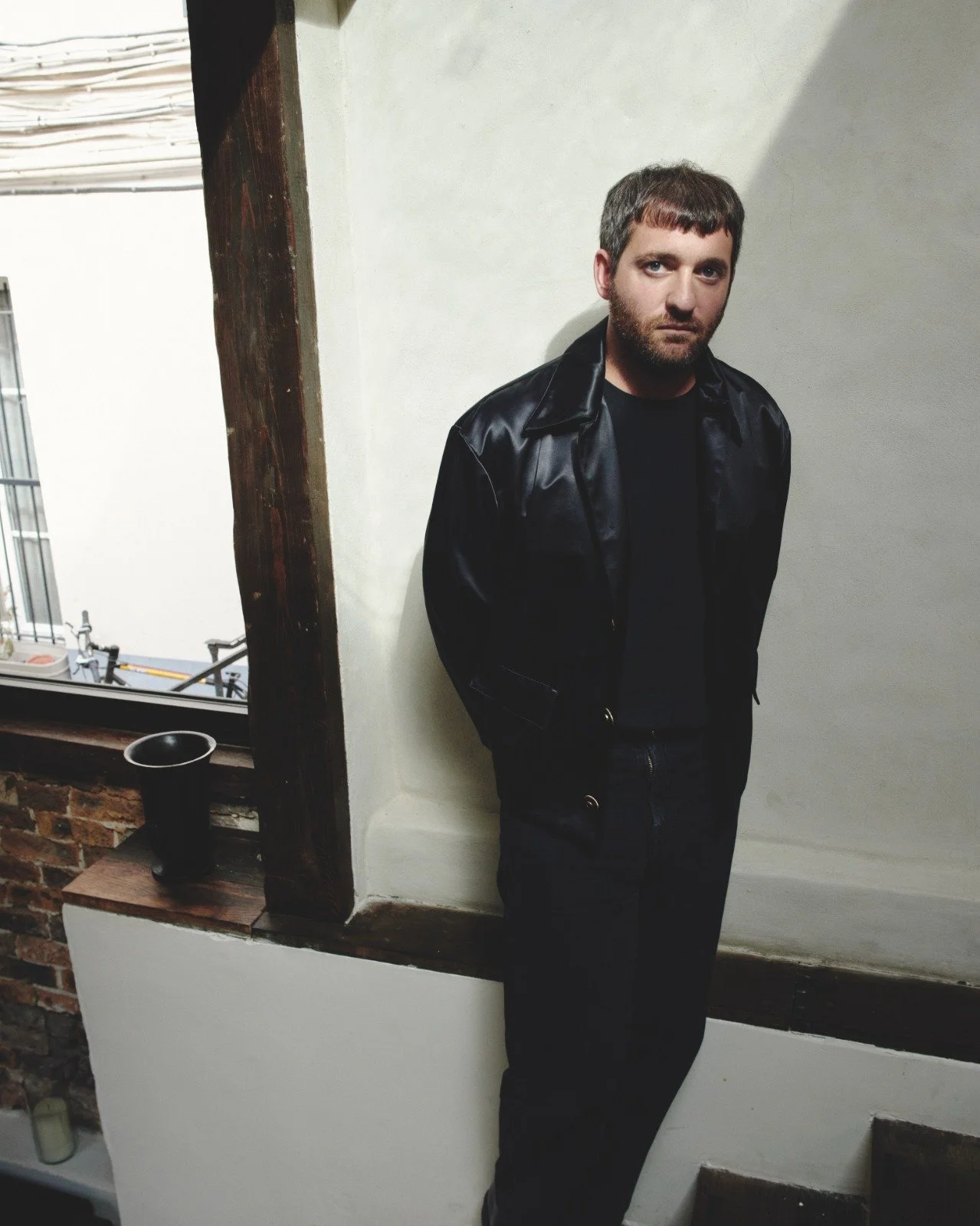 Odda Magazine x Luca Pronzato — Photo: Daniel Entropik — Baci Management team: Hair & Makeup Pauline Scannapiéco 