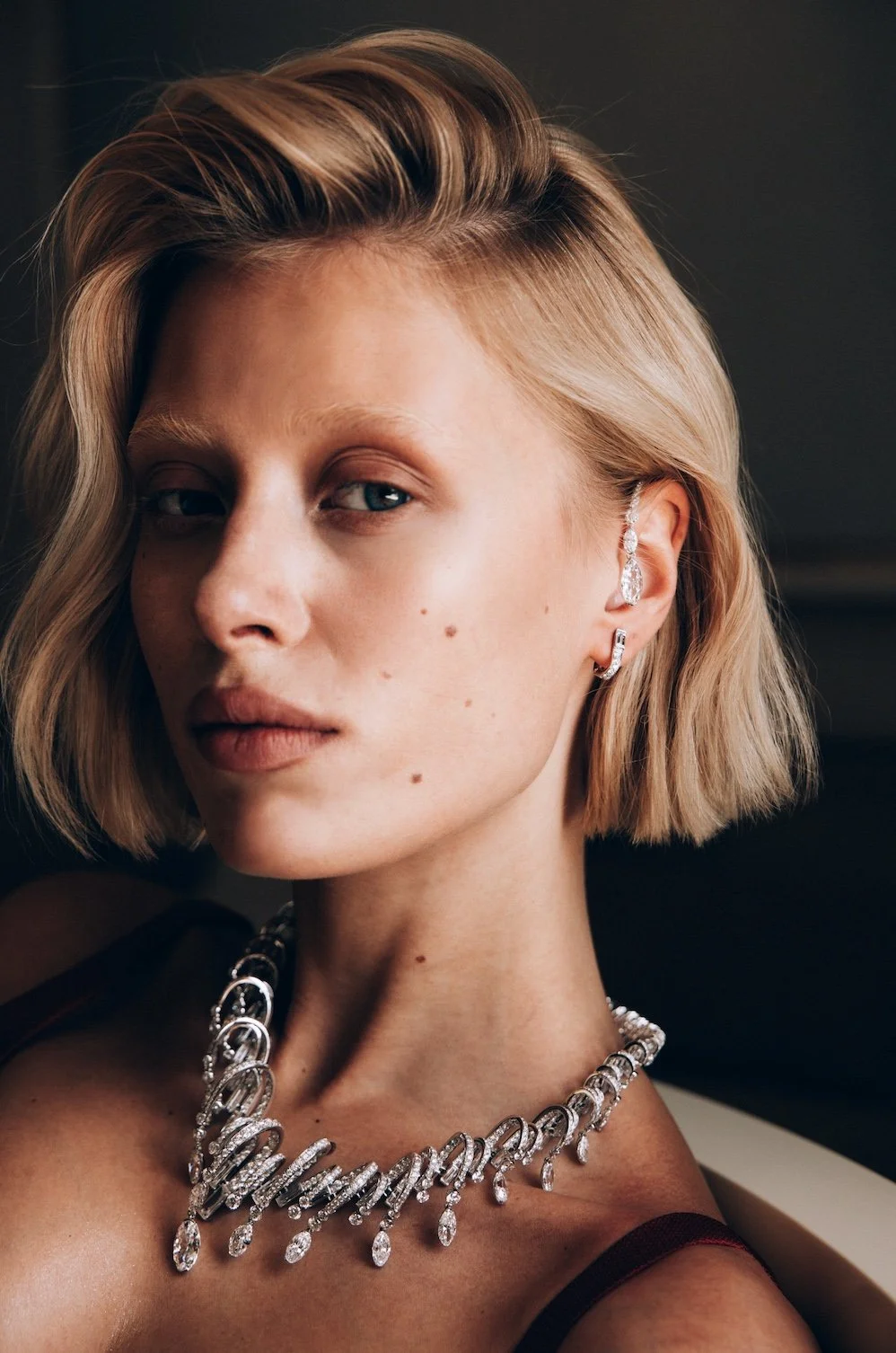 Harpers Bazaar Taïwan x Cartier — Photo: Alex Dobé — Baci Management team: Hairstylist Julien Gonzalez 