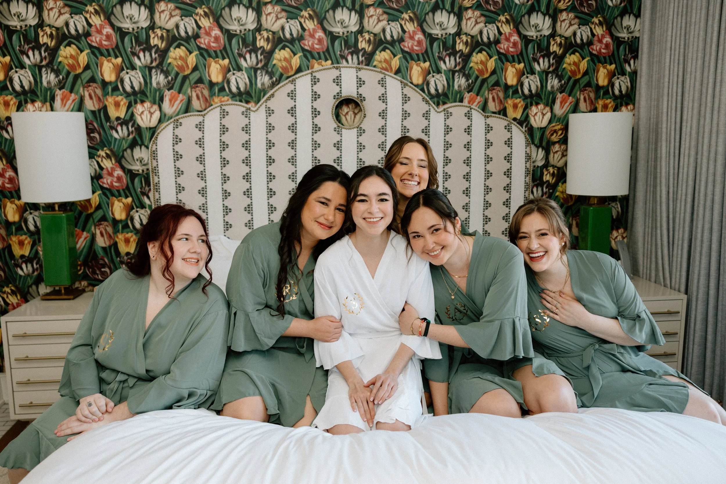 river-house-at-odettes-wedding-cara-marie-photography-gettingready-29.jpg