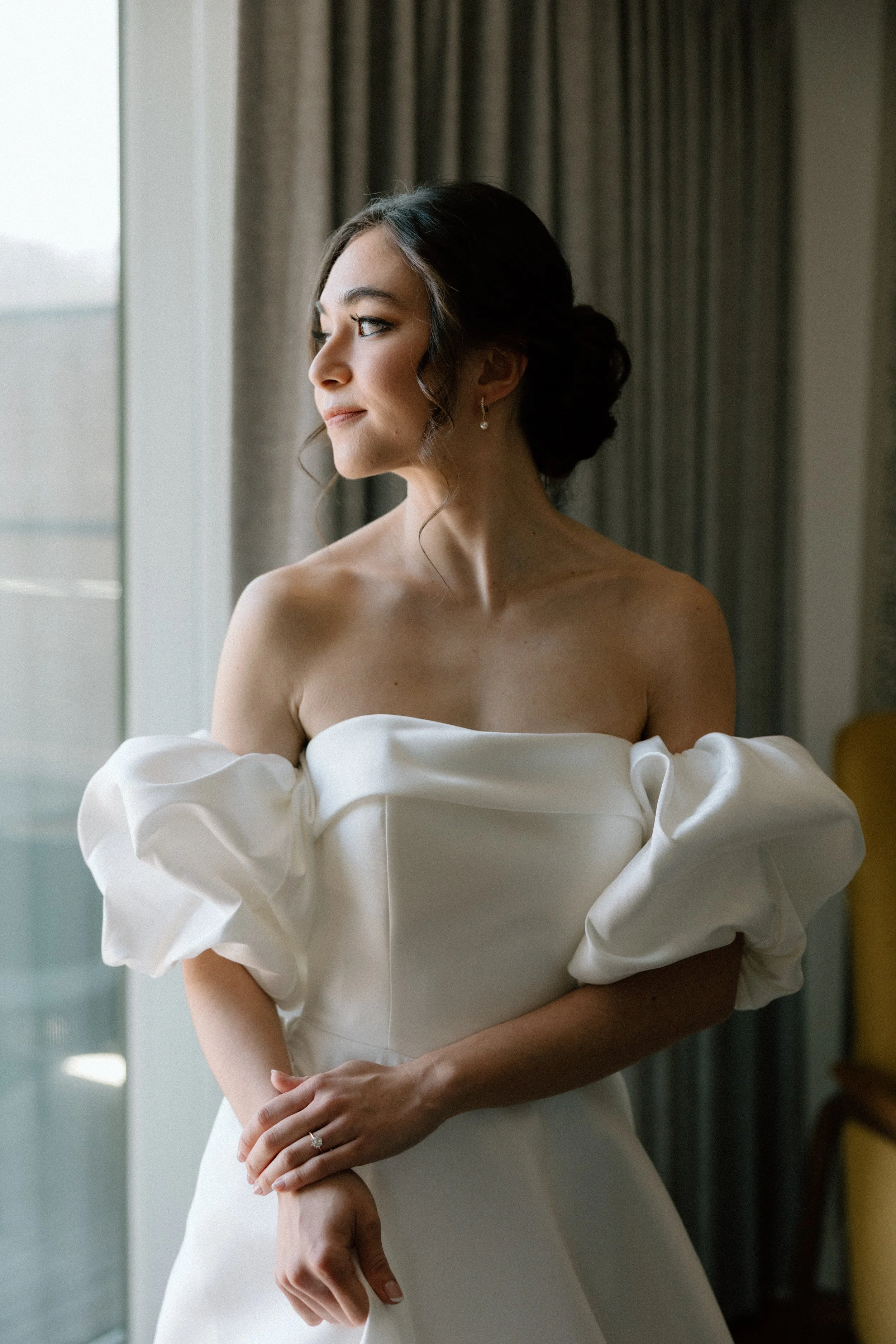 river-house-at-odettes-wedding-cara-marie-photography-gettingready-81.jpg